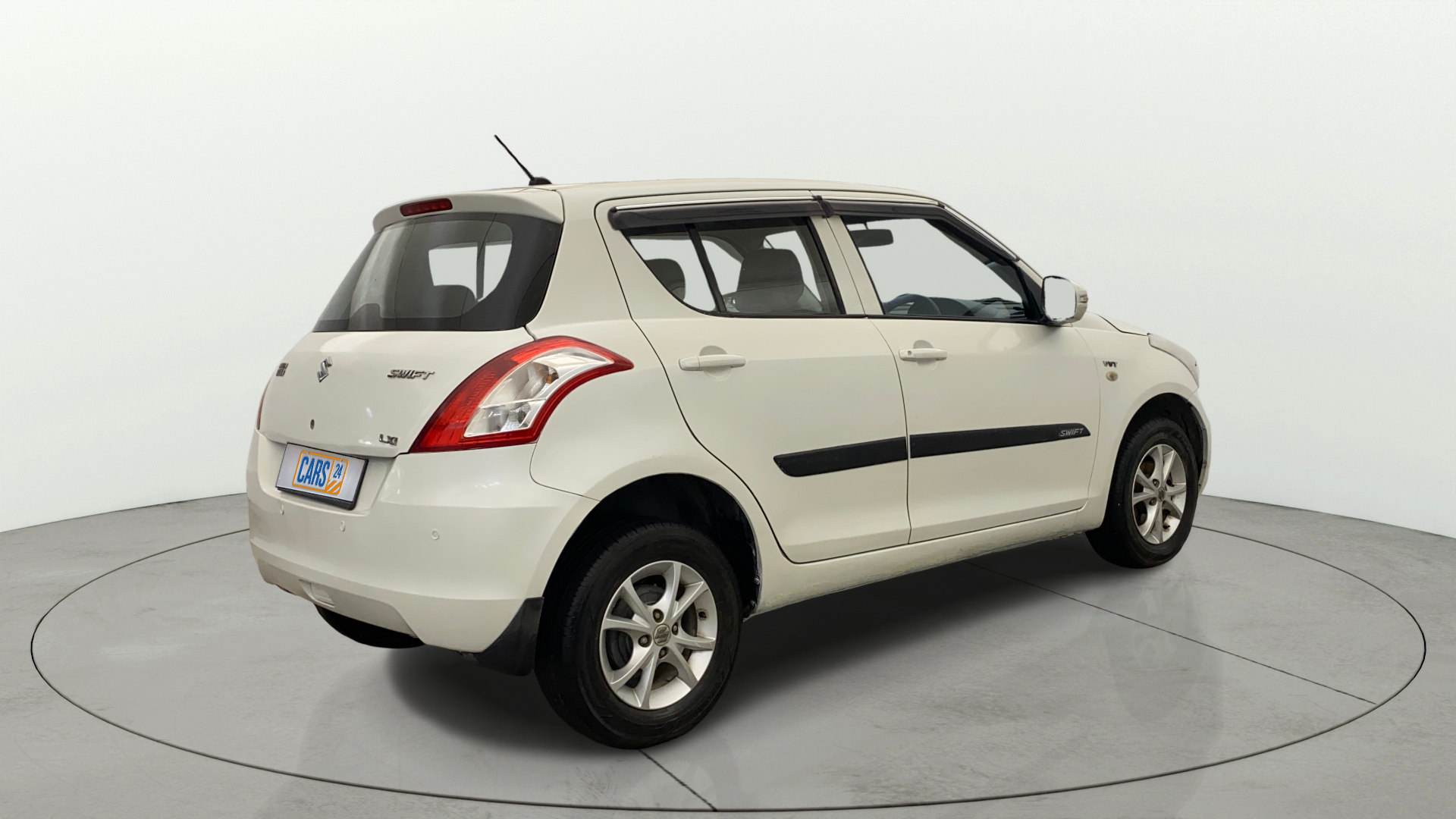 2015 Maruti Swift LXI (O), Petrol, Manual, 38,356 km, Right Back Diagonal