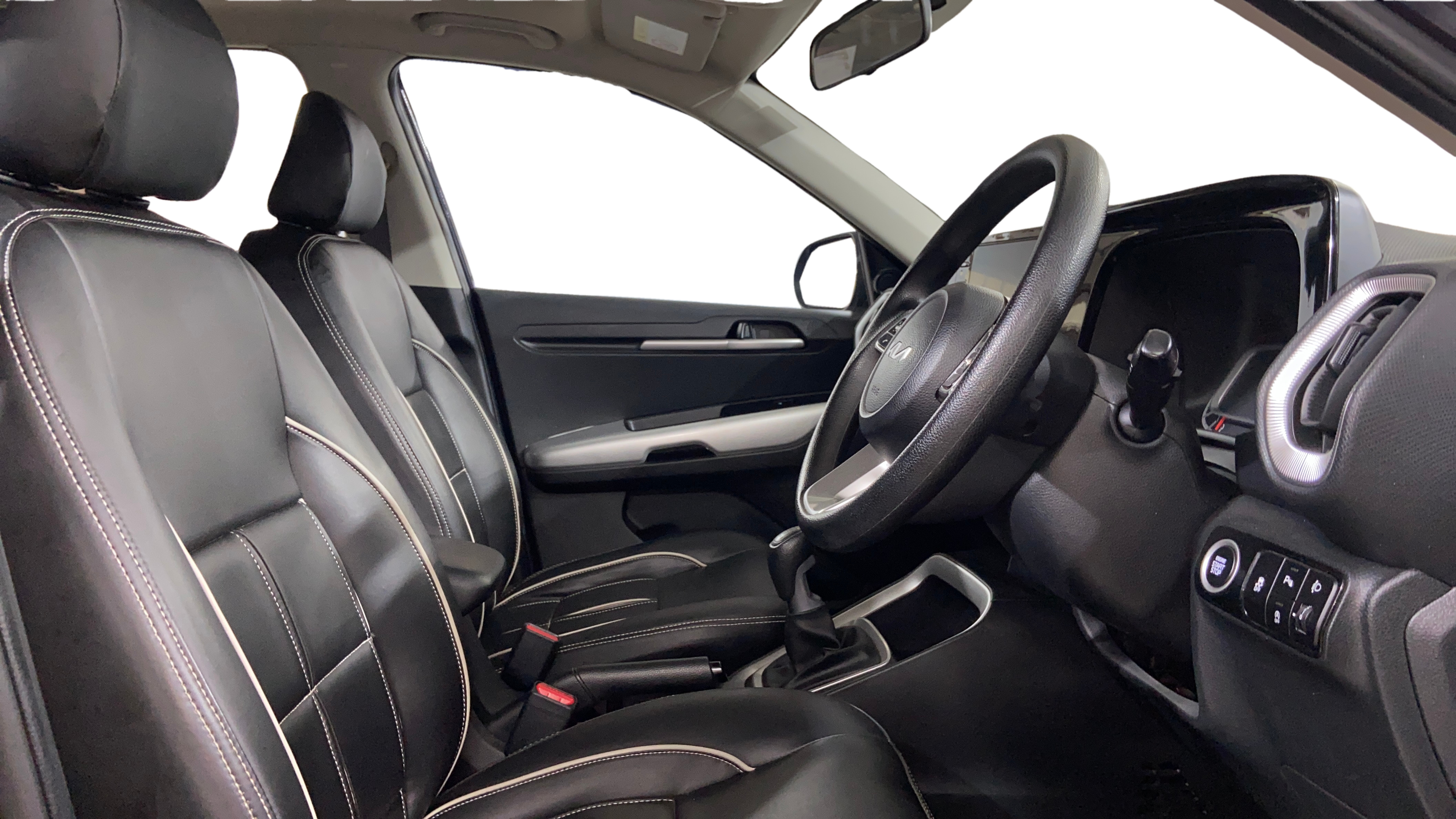 2024 KIA SONET HTK PLUS 1.0 TURBO PETROL IMT, Petrol, Manual, 22,103 km, Right Side Front Door Cabin
