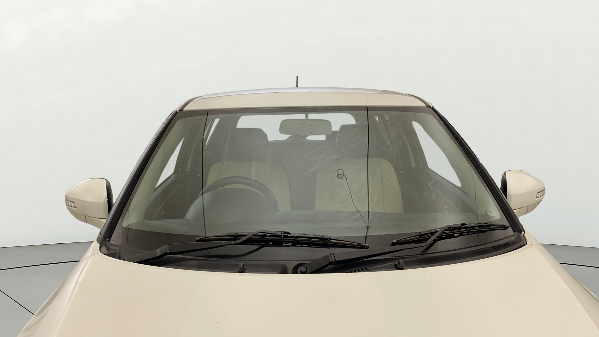 2013 Maruti Swift VXI, Petrol, Manual, 51,880 km, Front Windshield