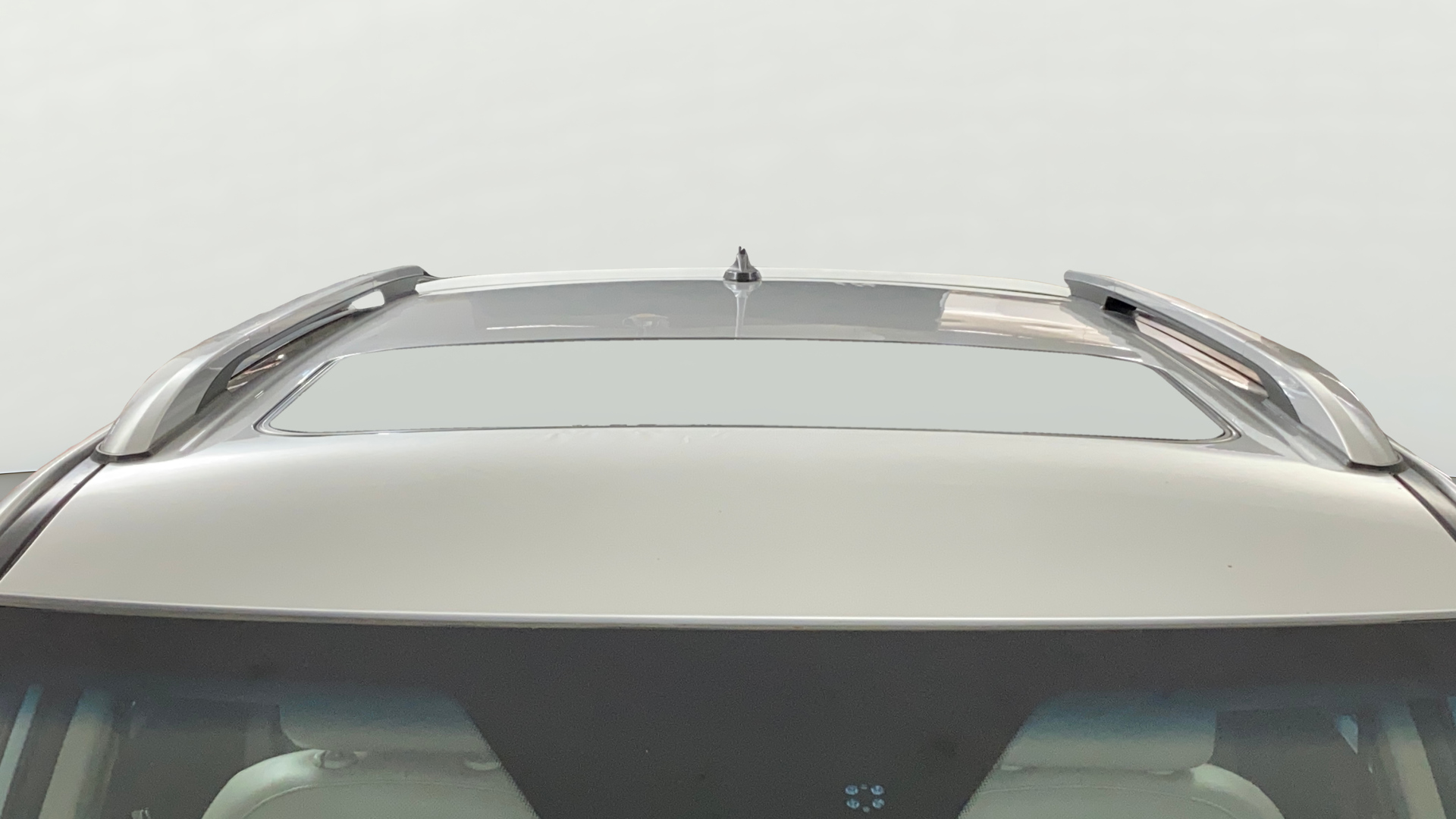 2019 Mahindra XUV300 W8 (O) 1.2 PETROL, Petrol, Manual, 62,025 km, Moonroof/ Sunroof