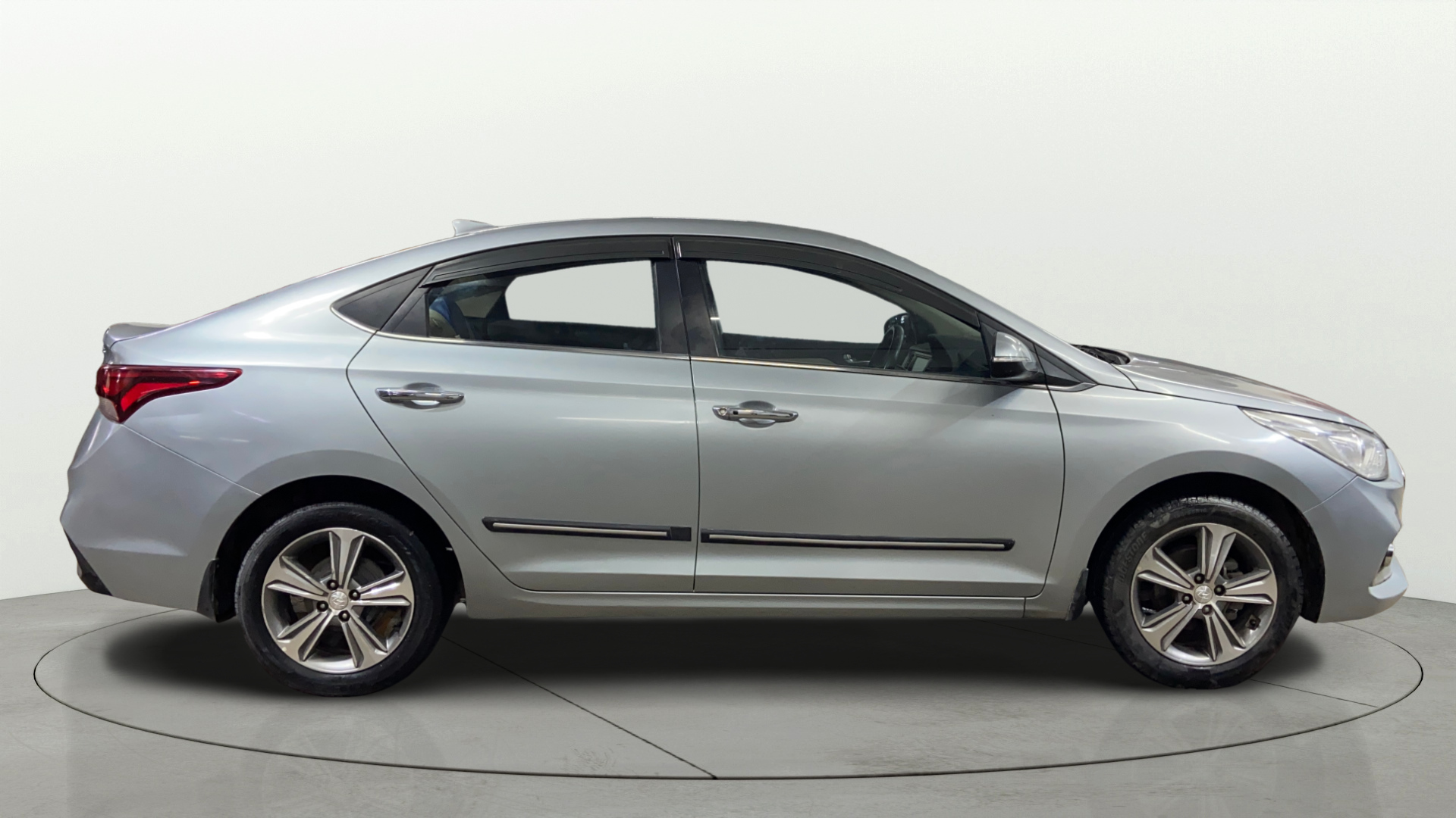 2019 Hyundai Verna 1.6 VTVT SX, Petrol, Manual, 47,530 km, Right Side View