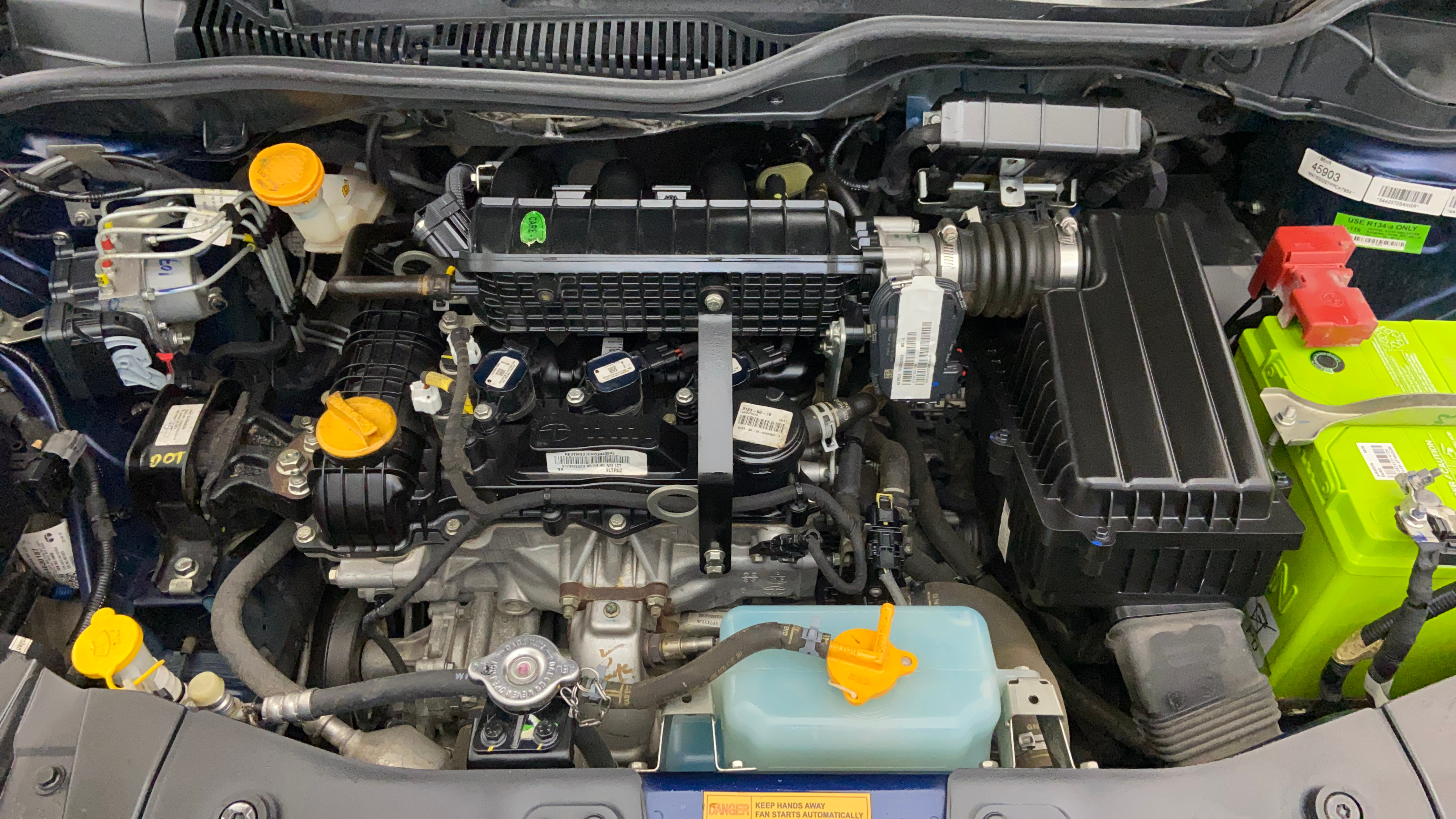 2023 Tata ALTROZ XZA PLUS, Petrol, Automatic, 16,016 km, Engine View