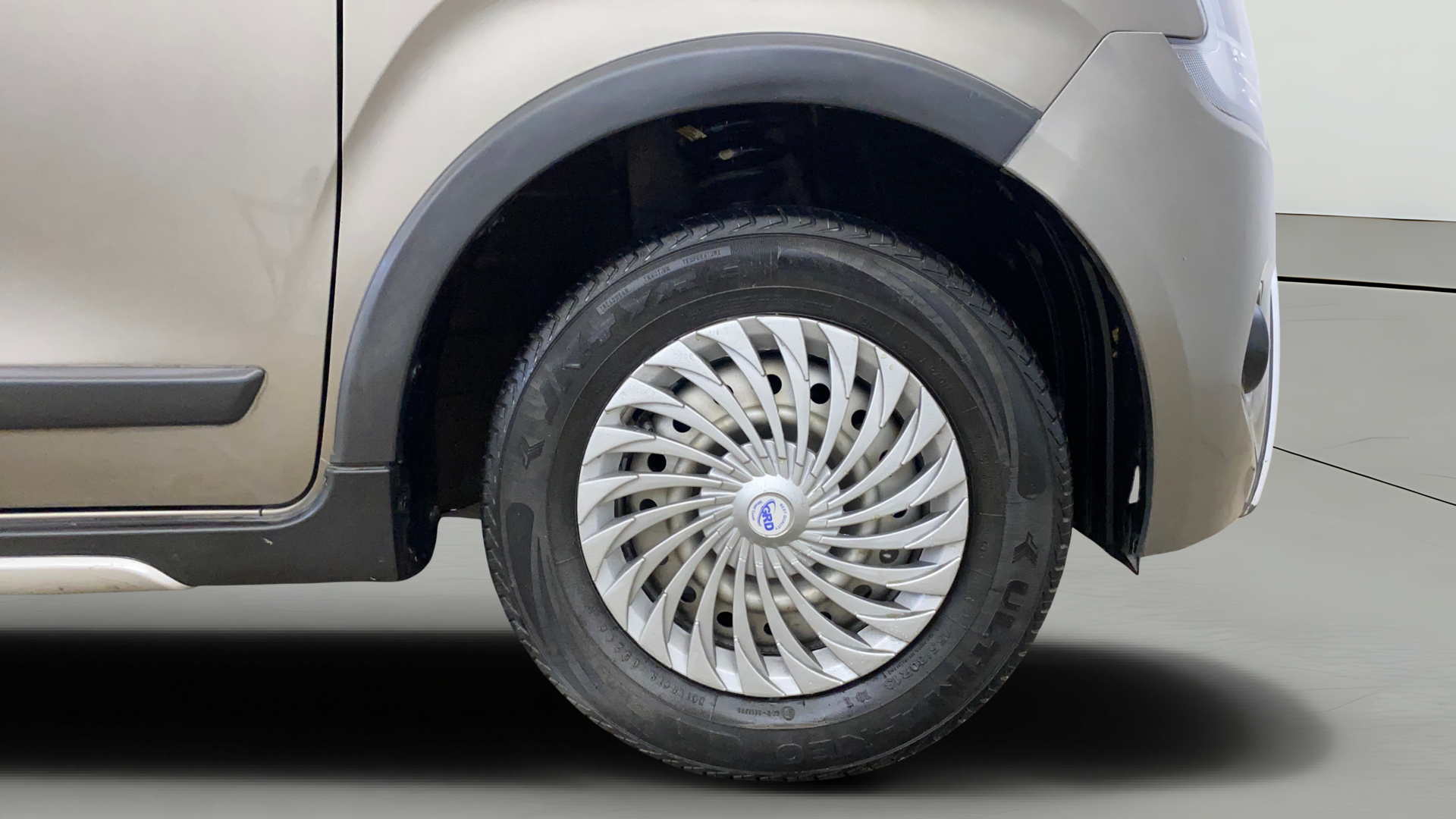 2021 Maruti New Wagon-R LXI CNG 1.0, CNG, Manual, 40,117 km, Right Front Wheel