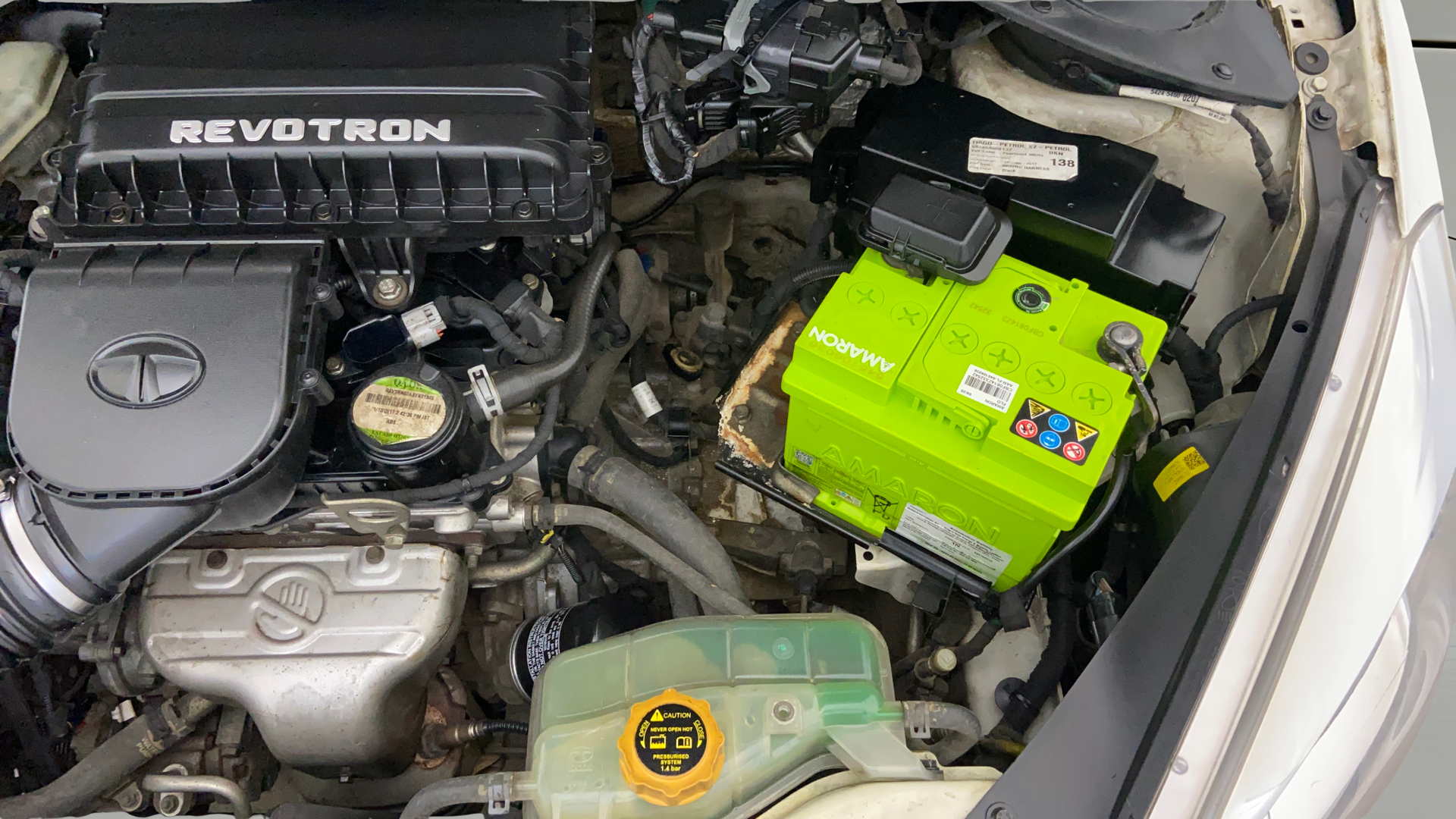 2017 Tata Tiago XZ PETROL, Petrol, Manual, 99,110 km, Engine View - Left