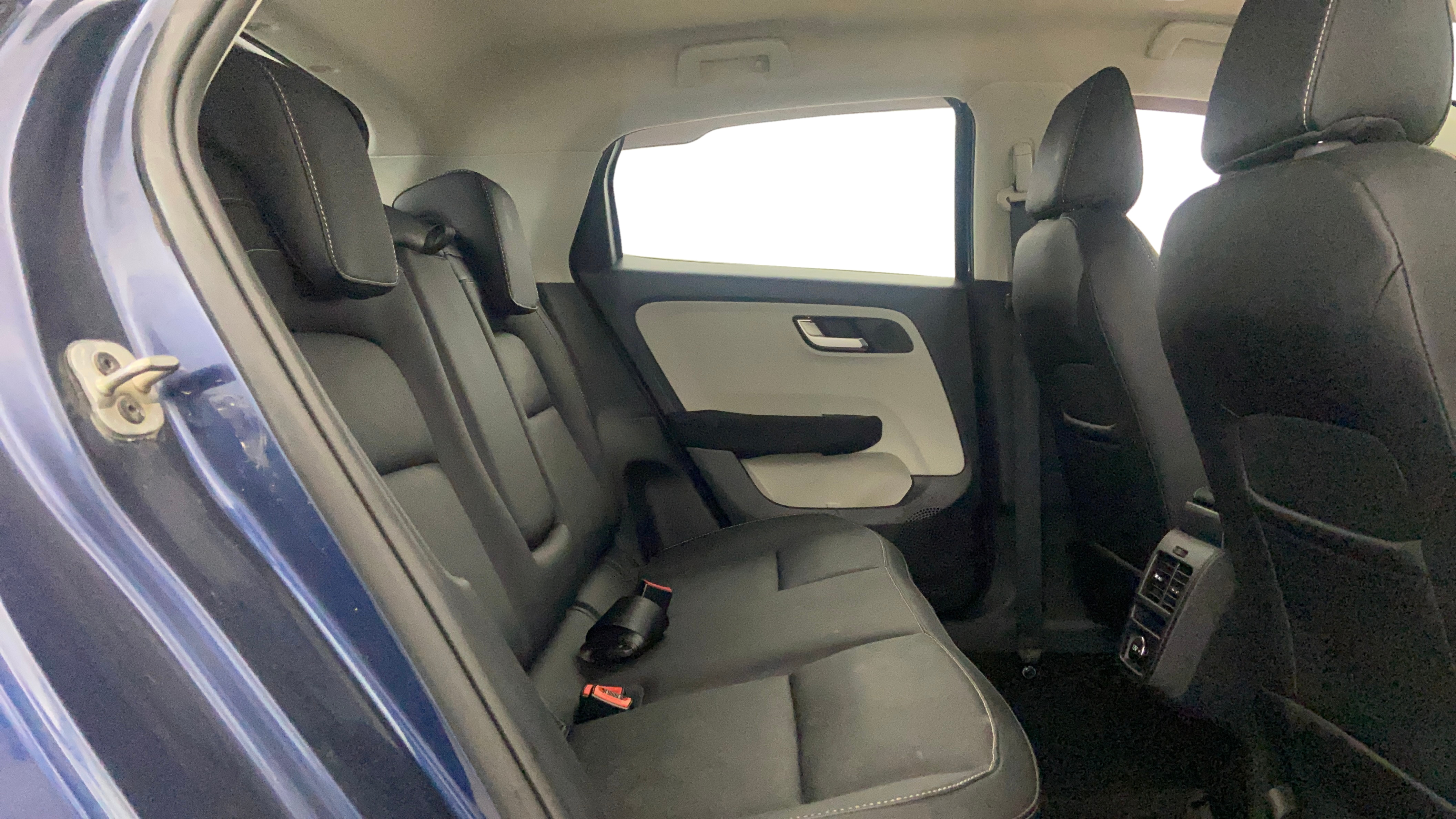 2023 Tata ALTROZ XZA PLUS, Petrol, Automatic, 16,016 km, Right Side Rear Door Cabin