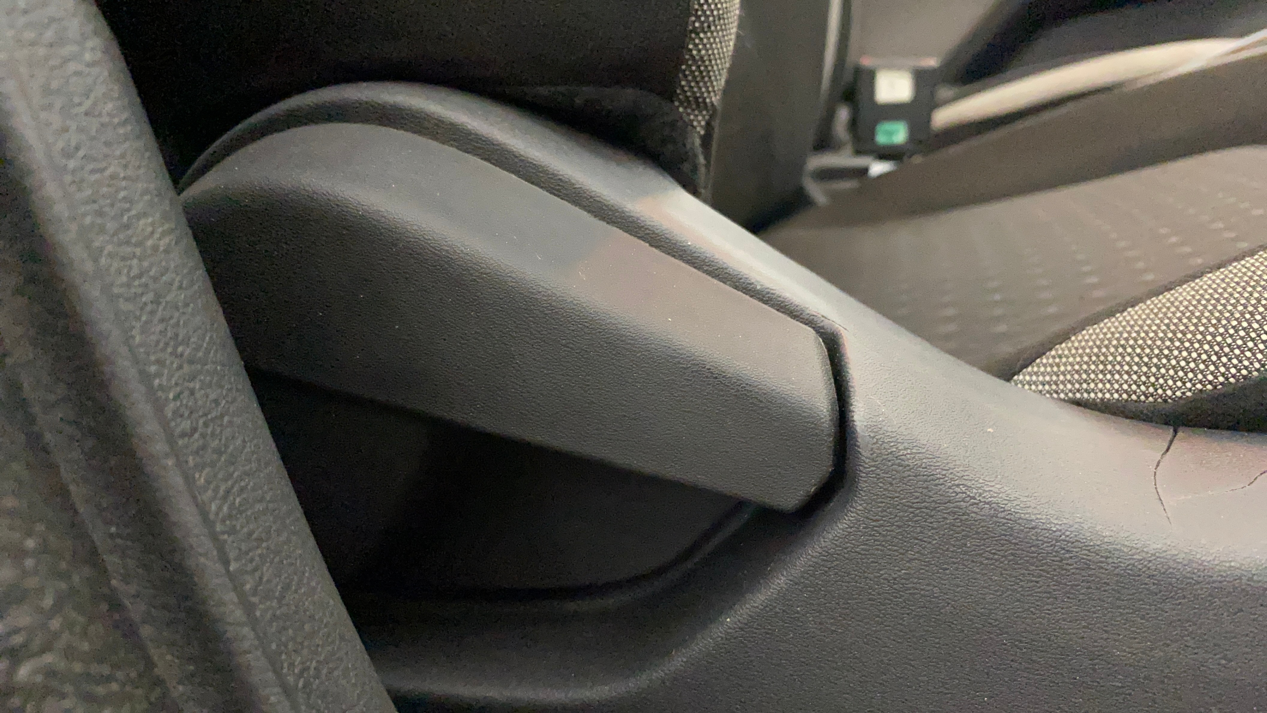 2023 Nissan MAGNITE XL, Petrol, Manual, 38,237 km, Driver Side Adjustment Panel