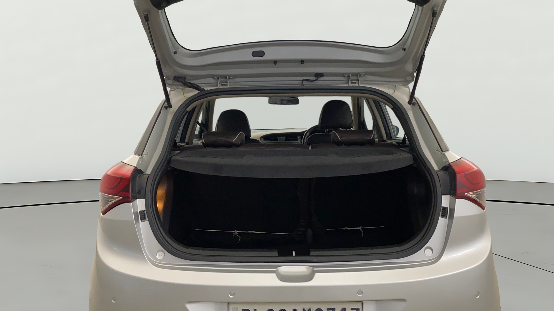 2015 Hyundai Elite i20 ASTA 1.2 (O), Petrol, Manual, 24,246 km, Boot Door Open