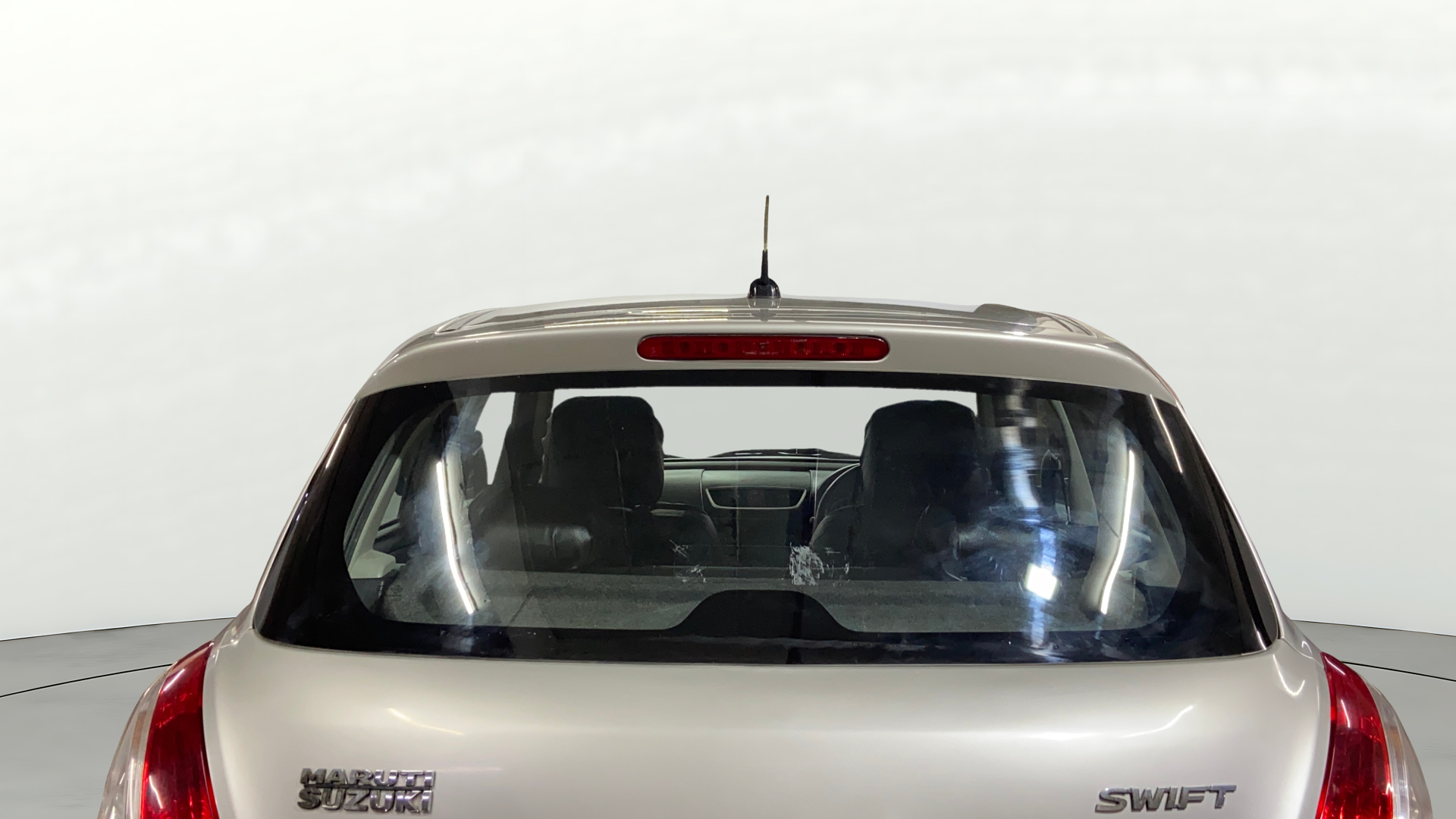 2015 Maruti Swift VXI, Petrol, Manual, 32,808 km, Rear Windshield