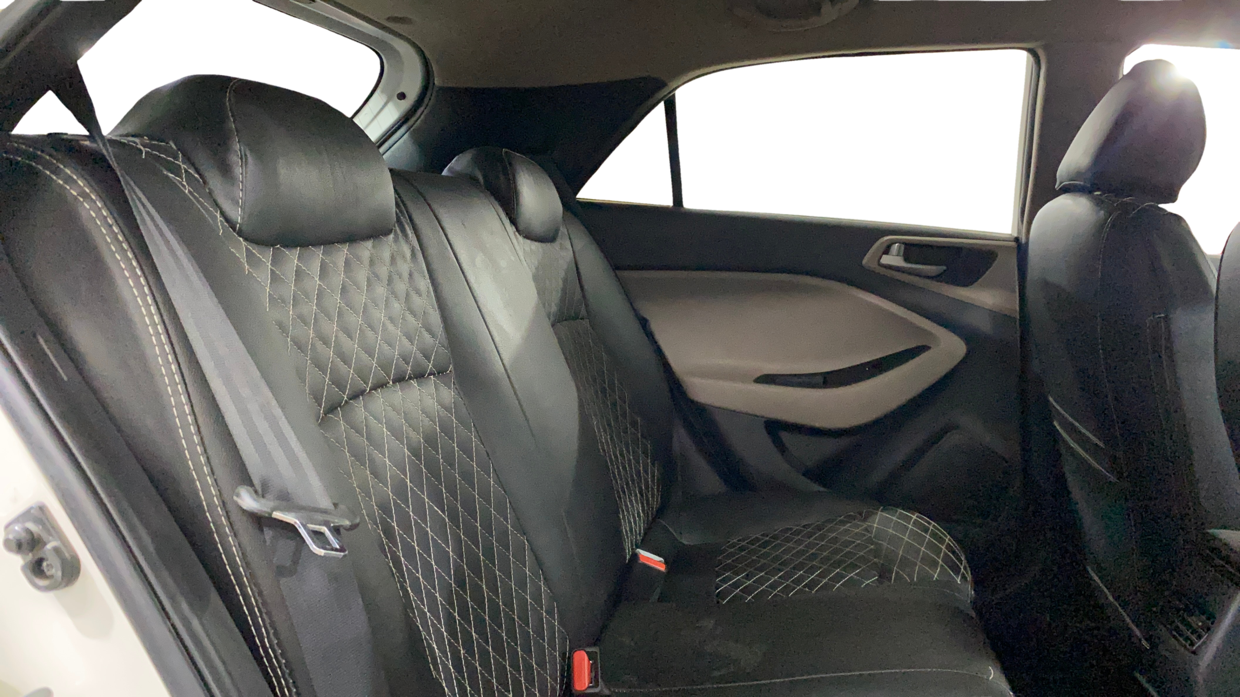 2018 Hyundai Elite i20 ASTA 1.2, Petrol, Manual, 47,520 km, Right Side Rear Door Cabin