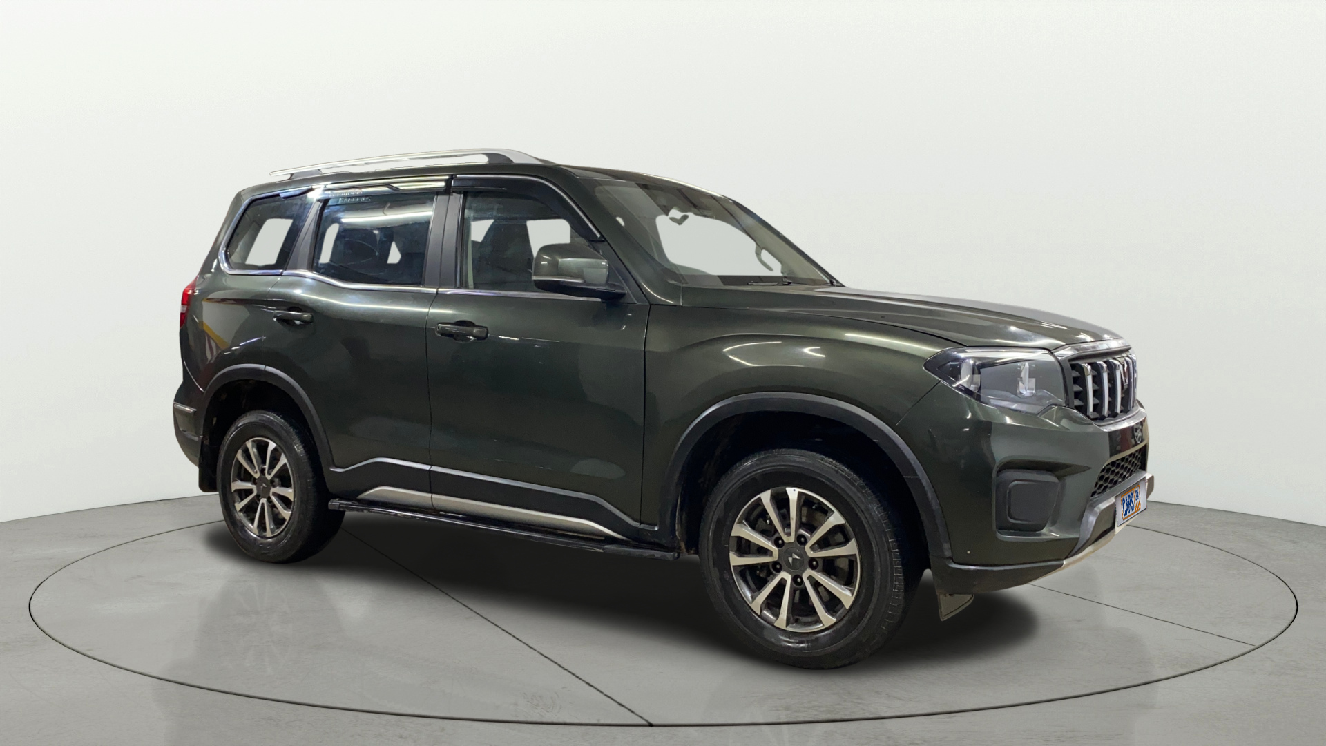 2023 Mahindra SCORPIO-N Z6 DIESEL MT 2WD 7 STR, Diesel, Manual, 33,077 km, Right Front Diagonal