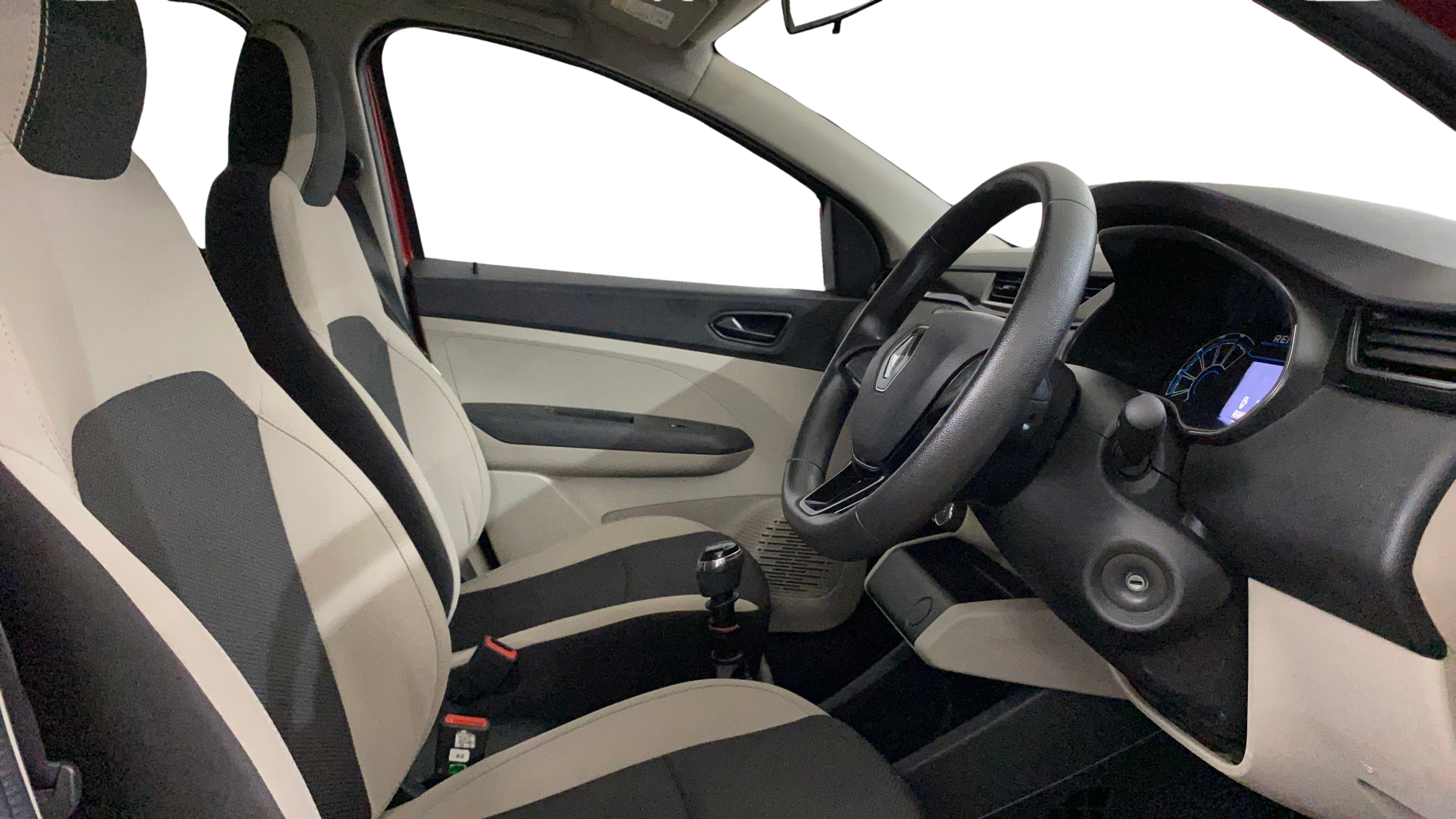 2020 Renault TRIBER RXT, Petrol, Manual, 48,870 km, Right Side Front Door Cabin