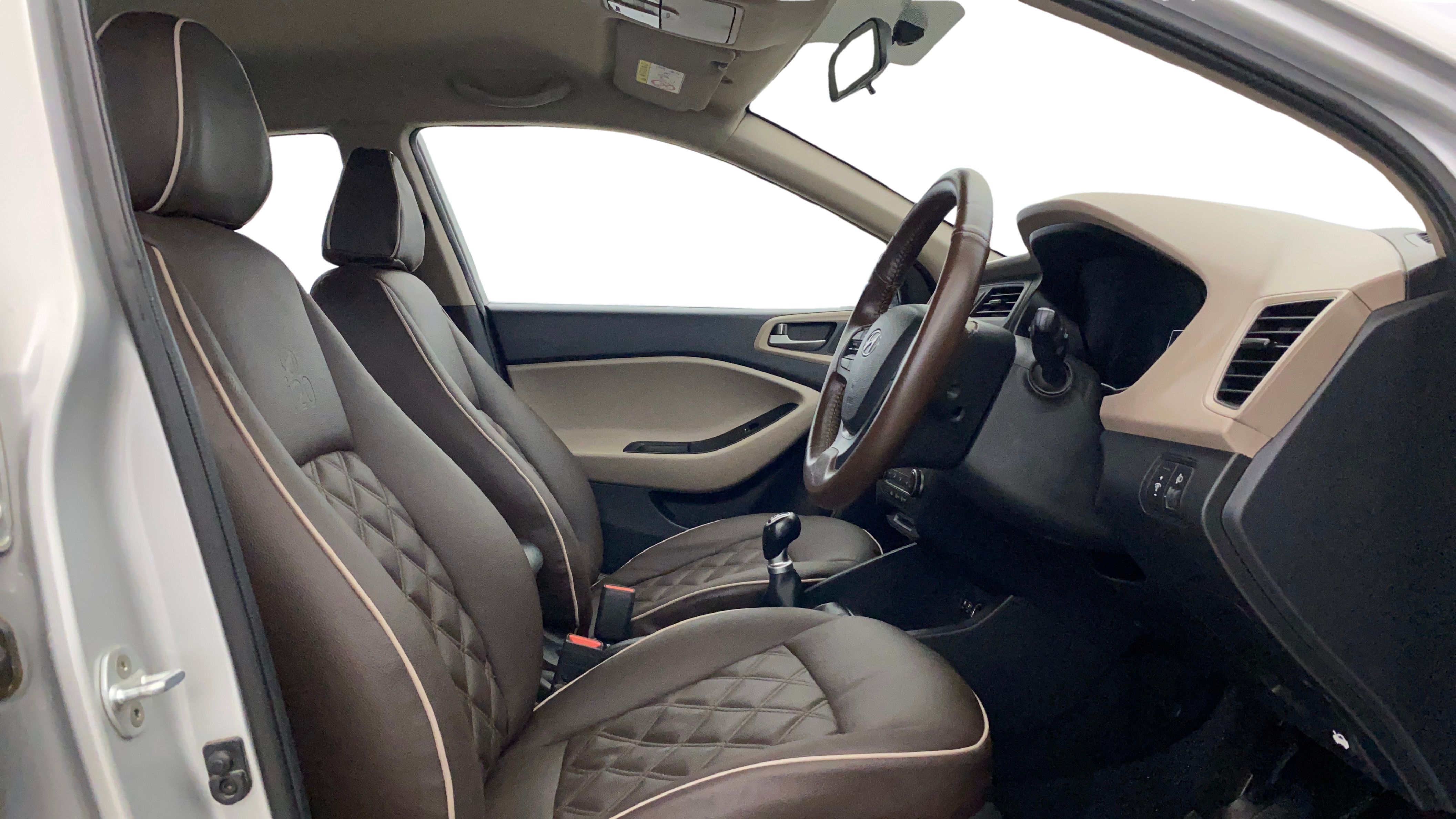 2015 Hyundai Elite i20 ASTA 1.2 (O), Petrol, Manual, 24,246 km, Right Side Front Door Cabin