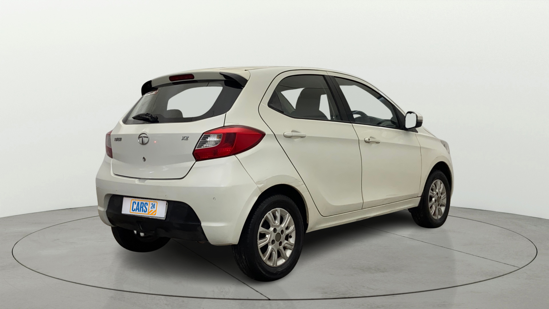 2017 Tata Tiago XZ PETROL, Petrol, Manual, 99,110 km, Right Back Diagonal