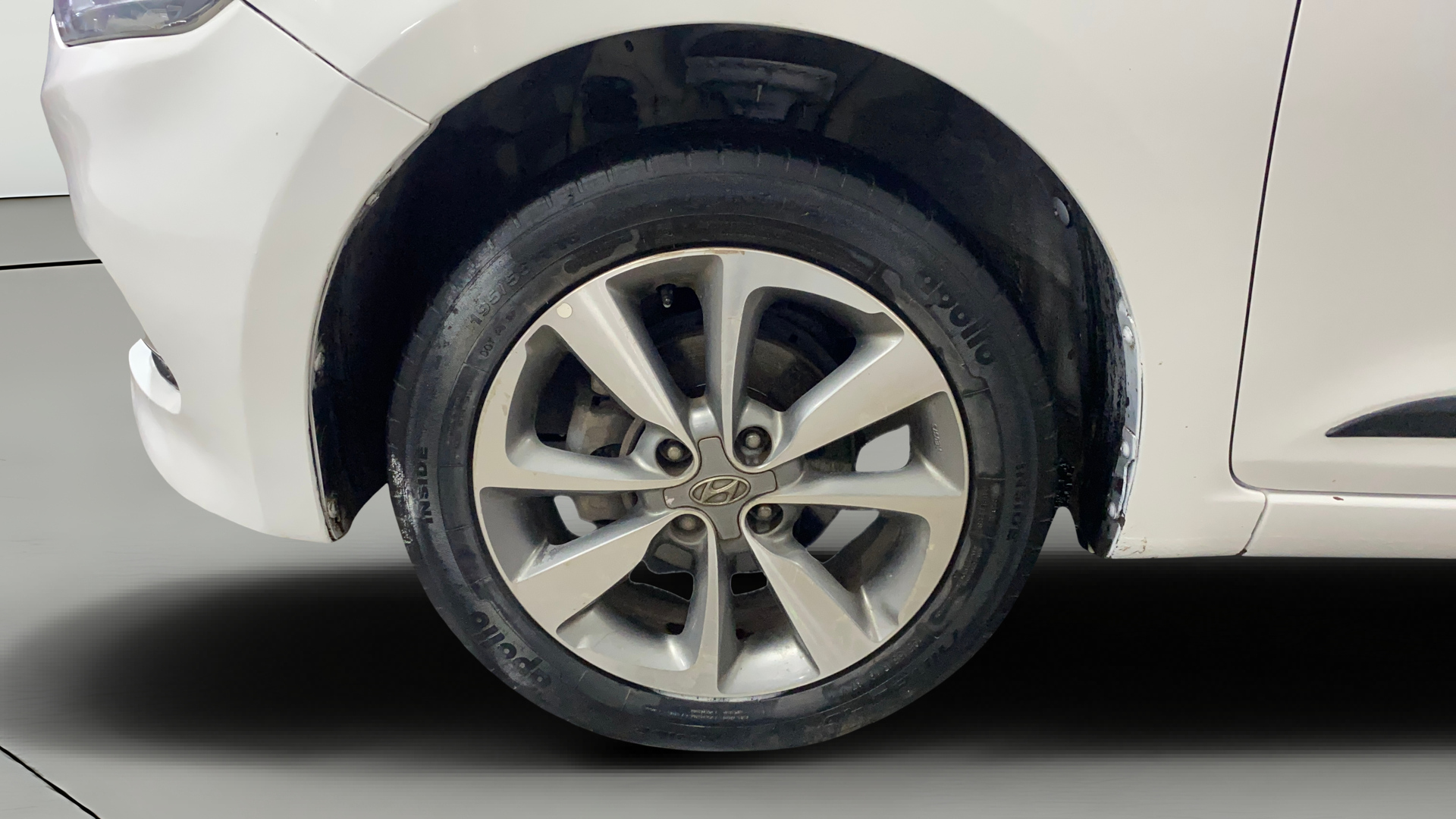 2016 Hyundai Elite i20 ASTA 1.2 (O), Petrol, Manual, 61,198 km, Left Front Wheel