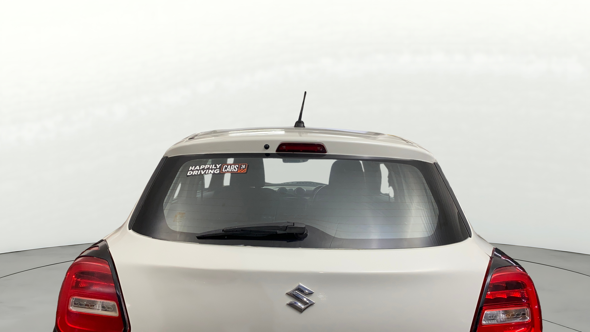 2018 Maruti Swift ZDI AMT, Diesel, Automatic, 1,37,714 km, Rear Windshield