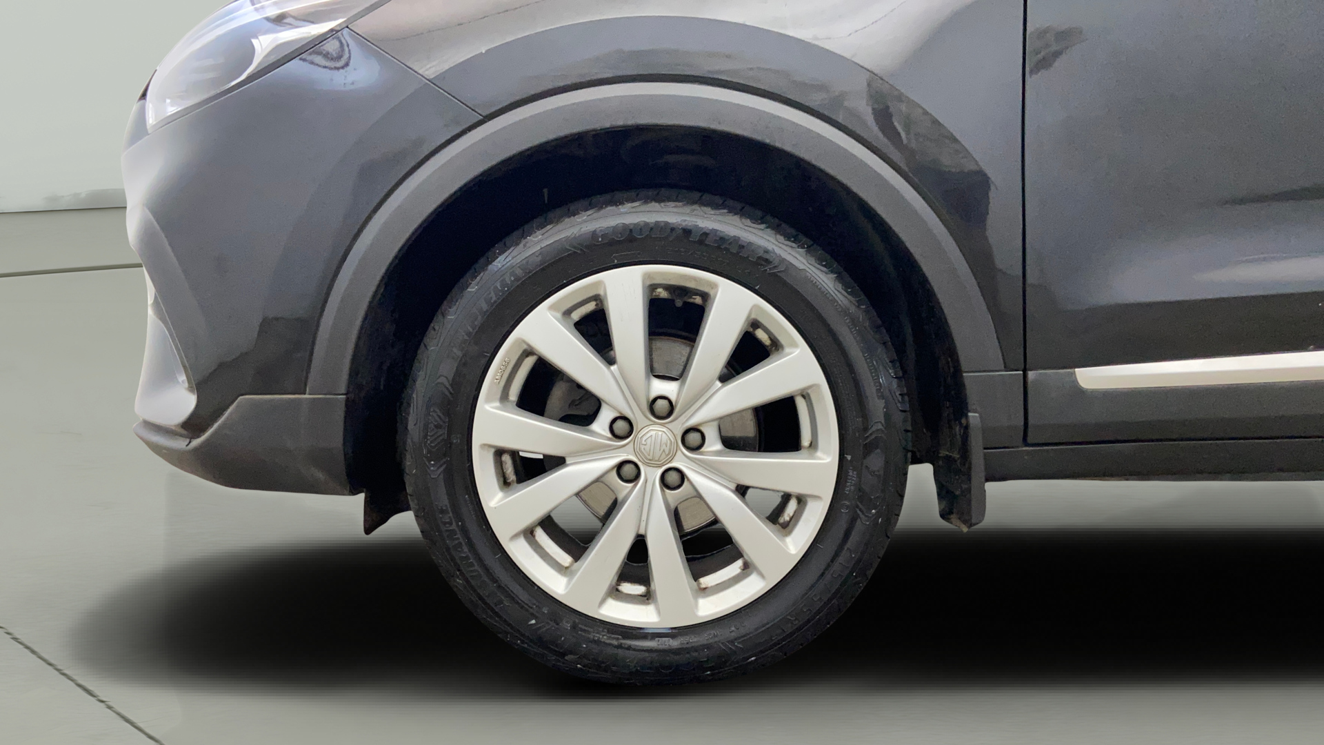 2022 MG ASTOR SMART EX 1.5 MT, Petrol, Manual, 21,506 km, Left Front Wheel