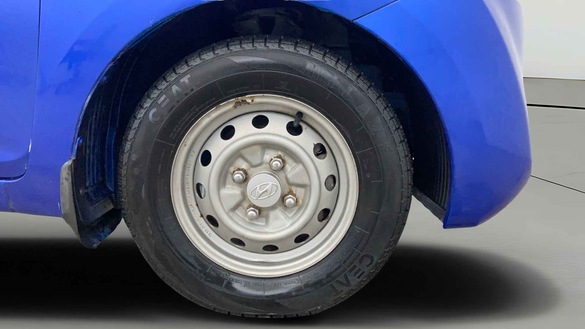 2015 Hyundai Eon ERA +, Petrol, Manual, 22,308 km, Right Front Wheel