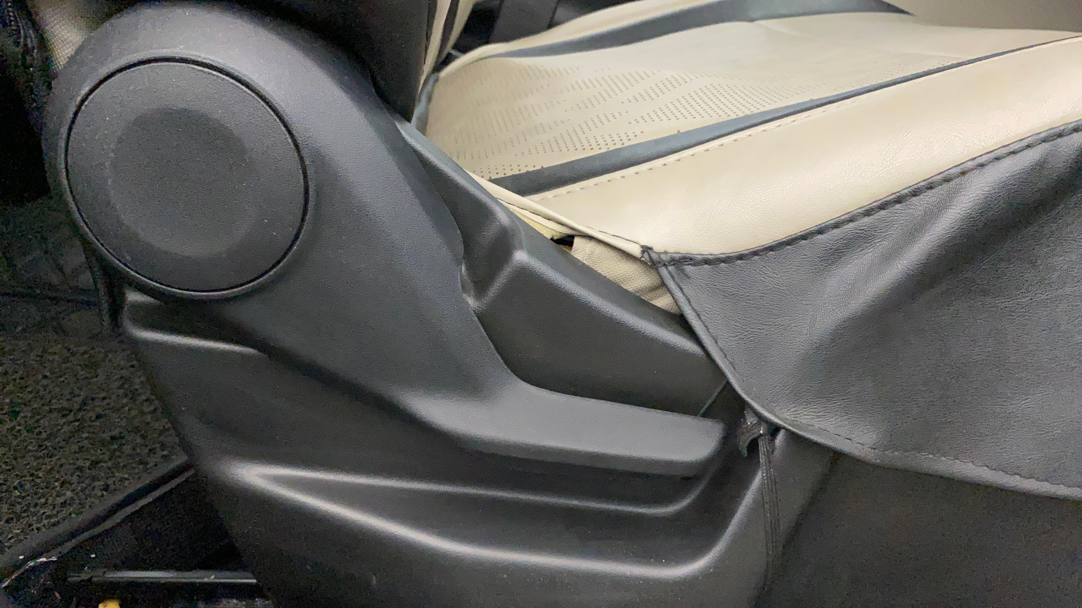 2022 Maruti New Wagon-R LXI 1.0, Petrol, Manual, 8,073 km, Driver Side Adjustment Panel