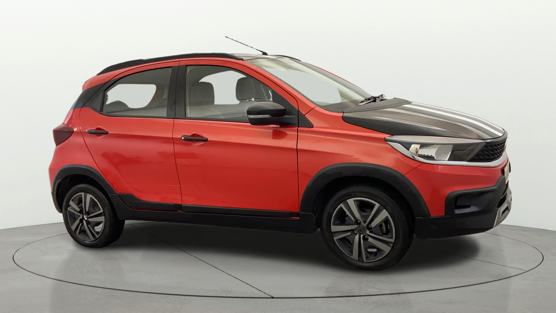2023 Tata TIAGO NRG XZ MT, Petrol, Manual, 14,328 km, Right Front Diagonal