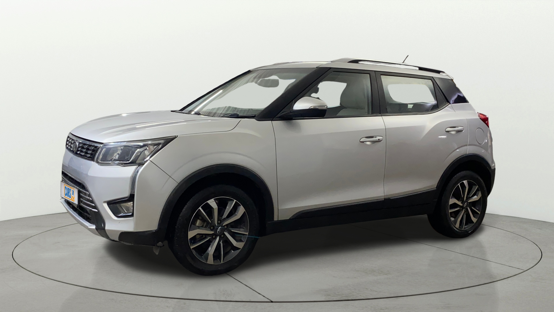 2019 Mahindra XUV300 W8 (O) 1.2 PETROL, Petrol, Manual, 62,025 km, Left Front Diagonal