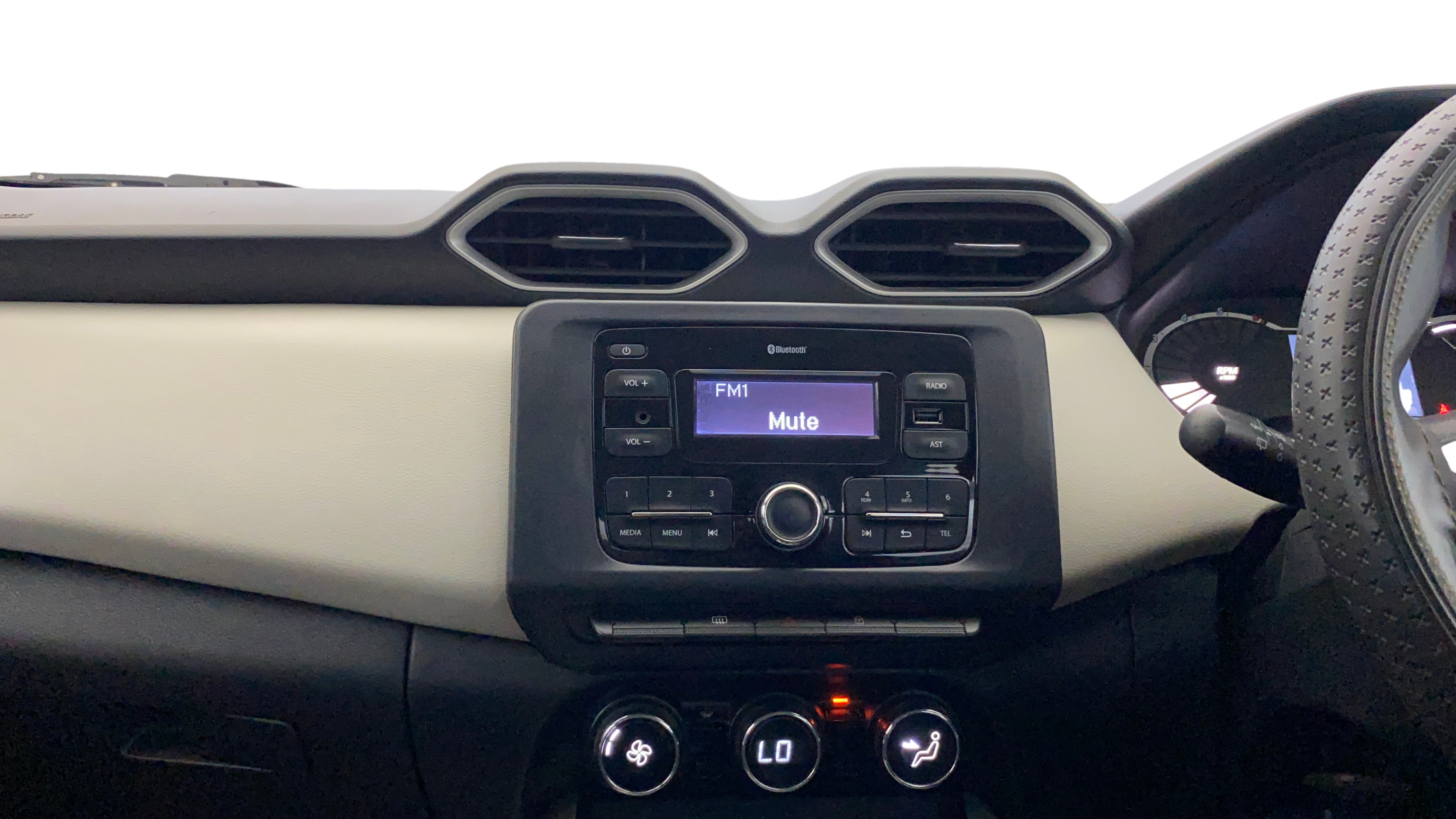 2023 Nissan MAGNITE XL, Petrol, Manual, 38,237 km, Air Conditioner