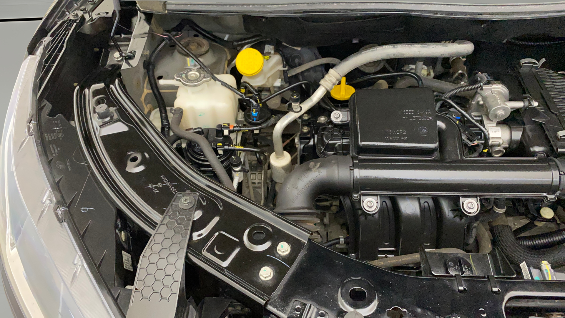 2023 Nissan MAGNITE XL, Petrol, Manual, 38,237 km, Engine View - Left