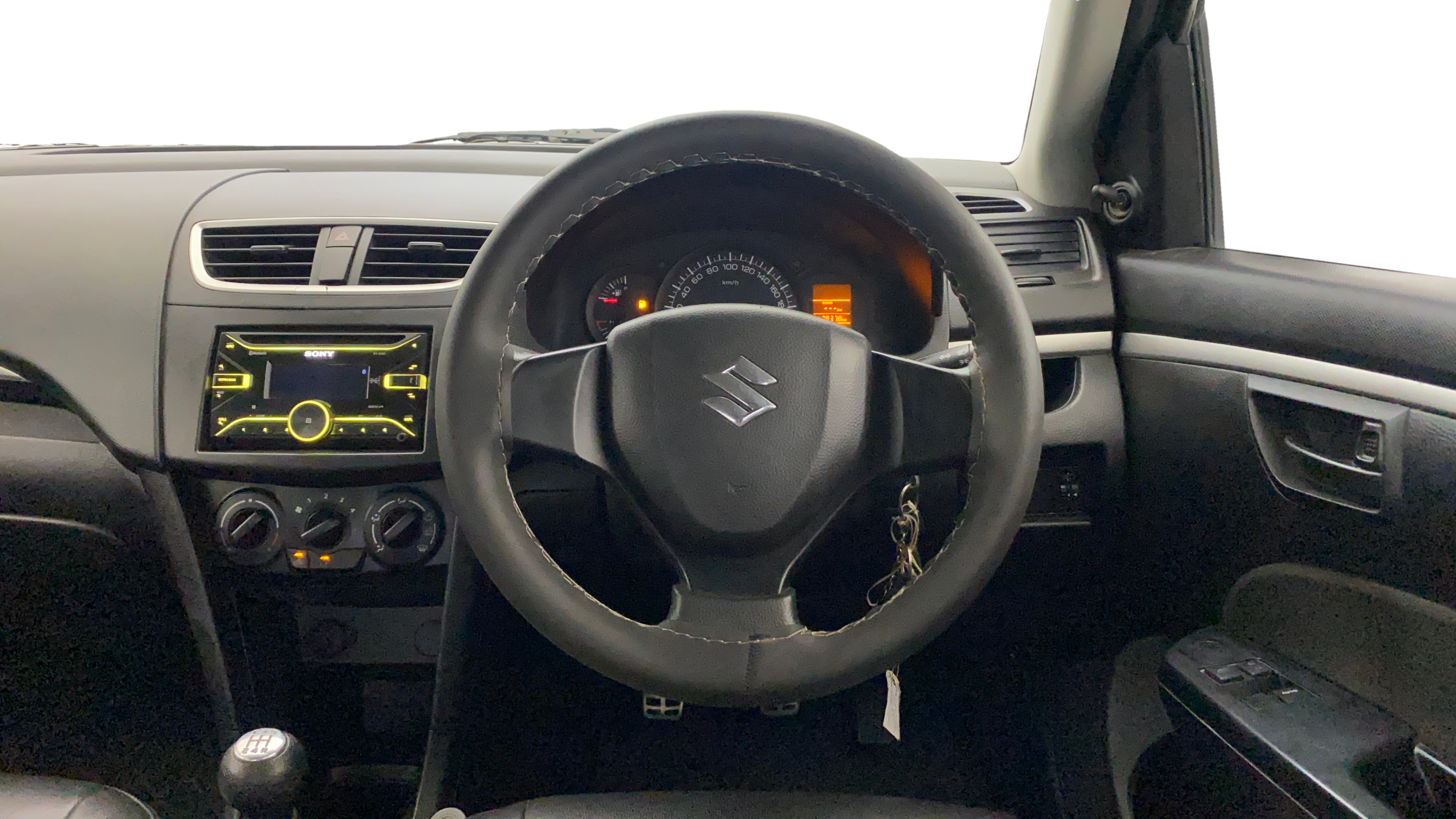 2015 Maruti Swift LXI (O), Petrol, Manual, 38,356 km, Steering Wheel Close Up
