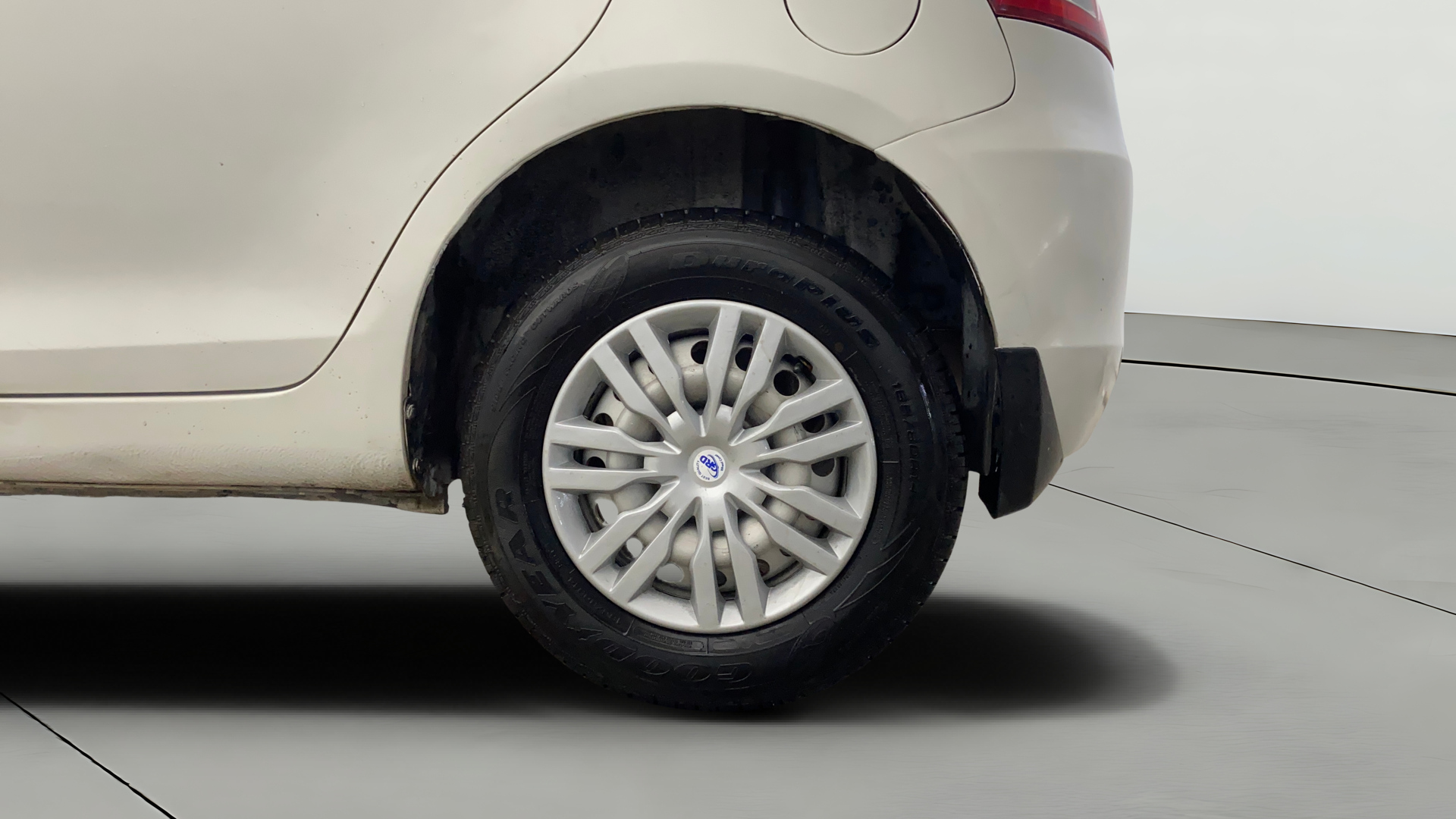 2016 Maruti Swift LXI (O), Petrol, Manual, 54,201 km, Left Rear Wheel