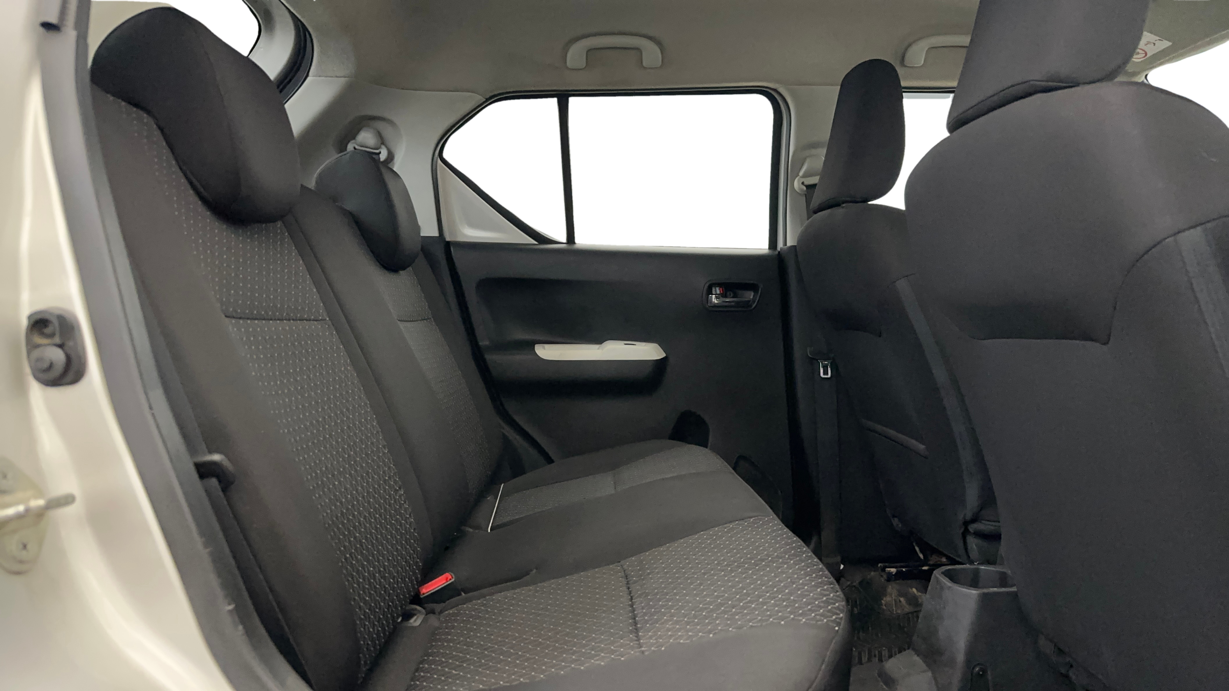 2022 Maruti IGNIS DELTA 1.2, Petrol, Manual, 32,289 km, Right Side Rear Door Cabin