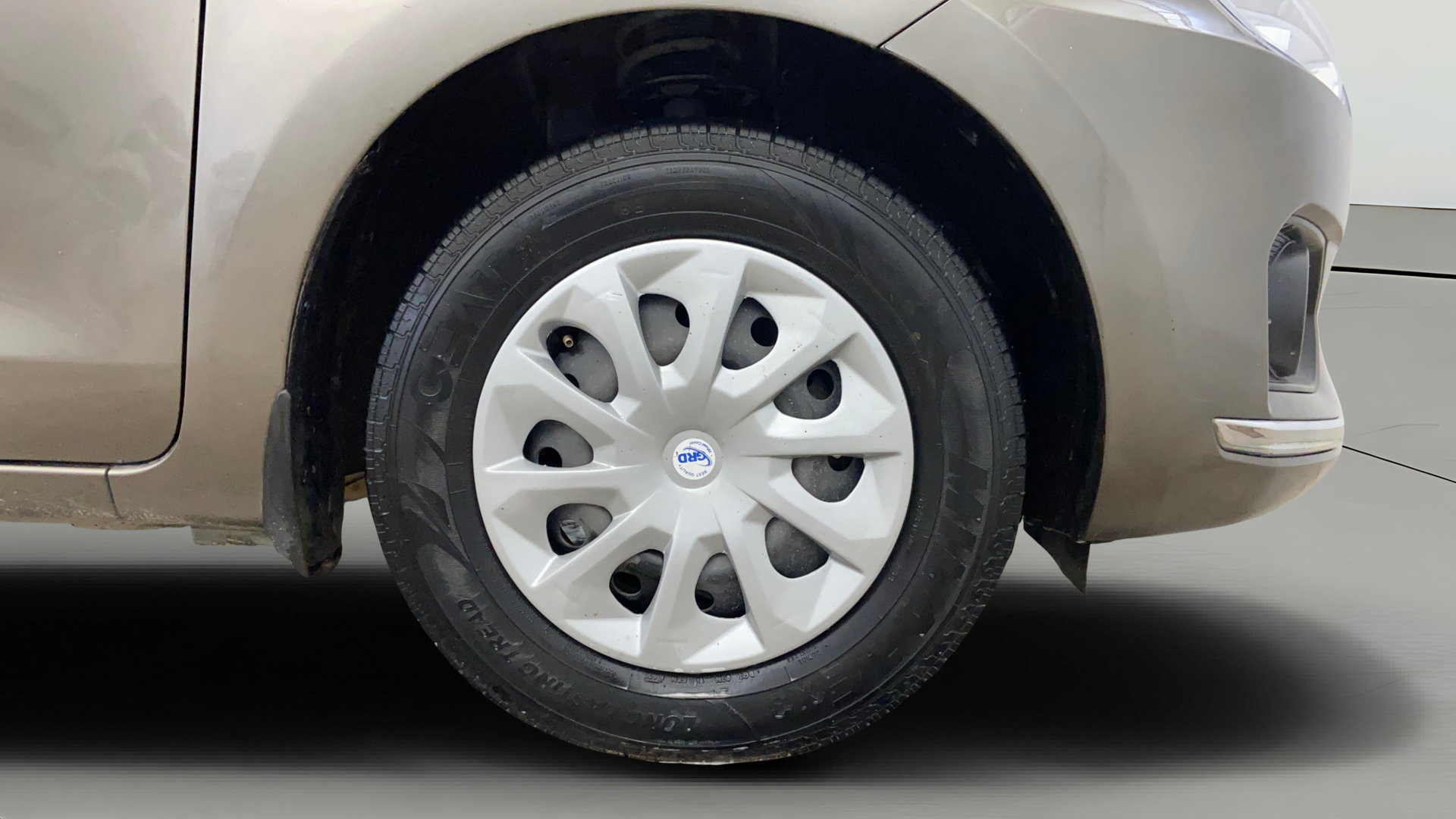 2019 Maruti Dzire VDI, Diesel, Manual, 84,297 km, Right Front Wheel