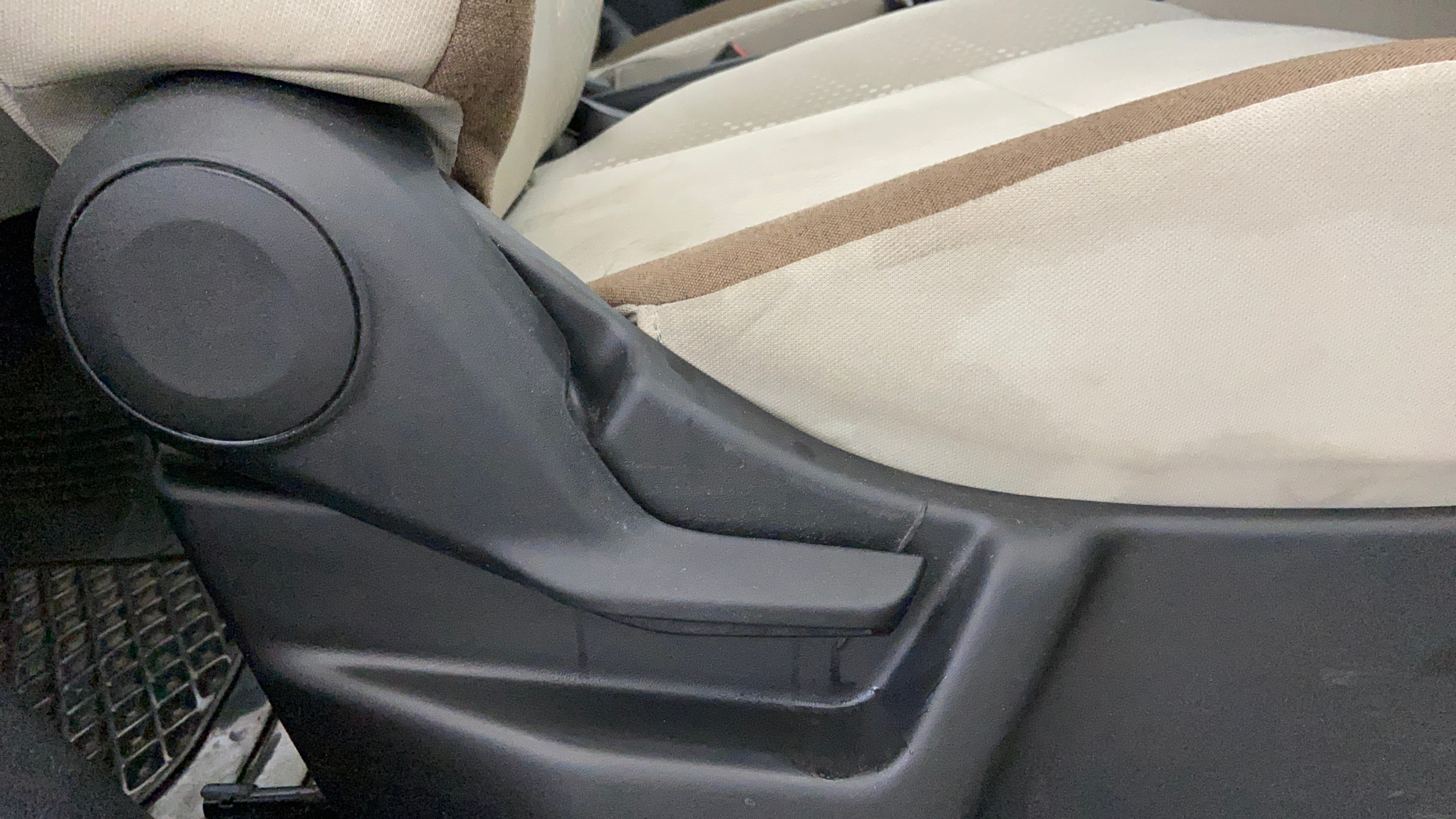 2021 Maruti New Wagon-R VXI 1.0, Petrol, Manual, 40,177 km, Driver Side Adjustment Panel