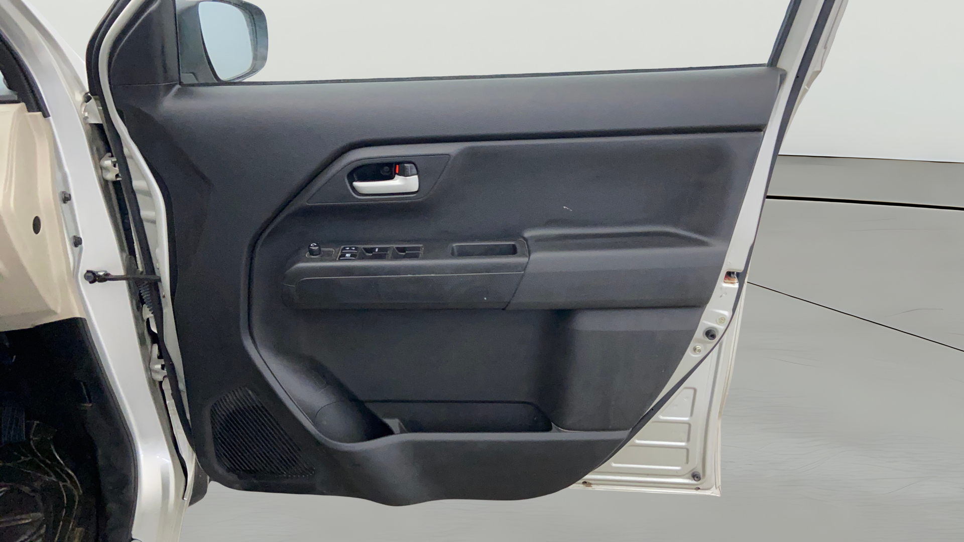 2021 Maruti New Wagon-R VXI 1.0, Petrol, Manual, 40,177 km, Driver Side Door Panels Control