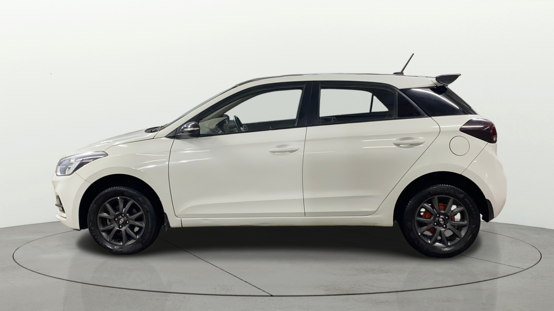 2018 Hyundai Elite i20 ASTA 1.2, Petrol, Manual, 47,520 km, Left Side