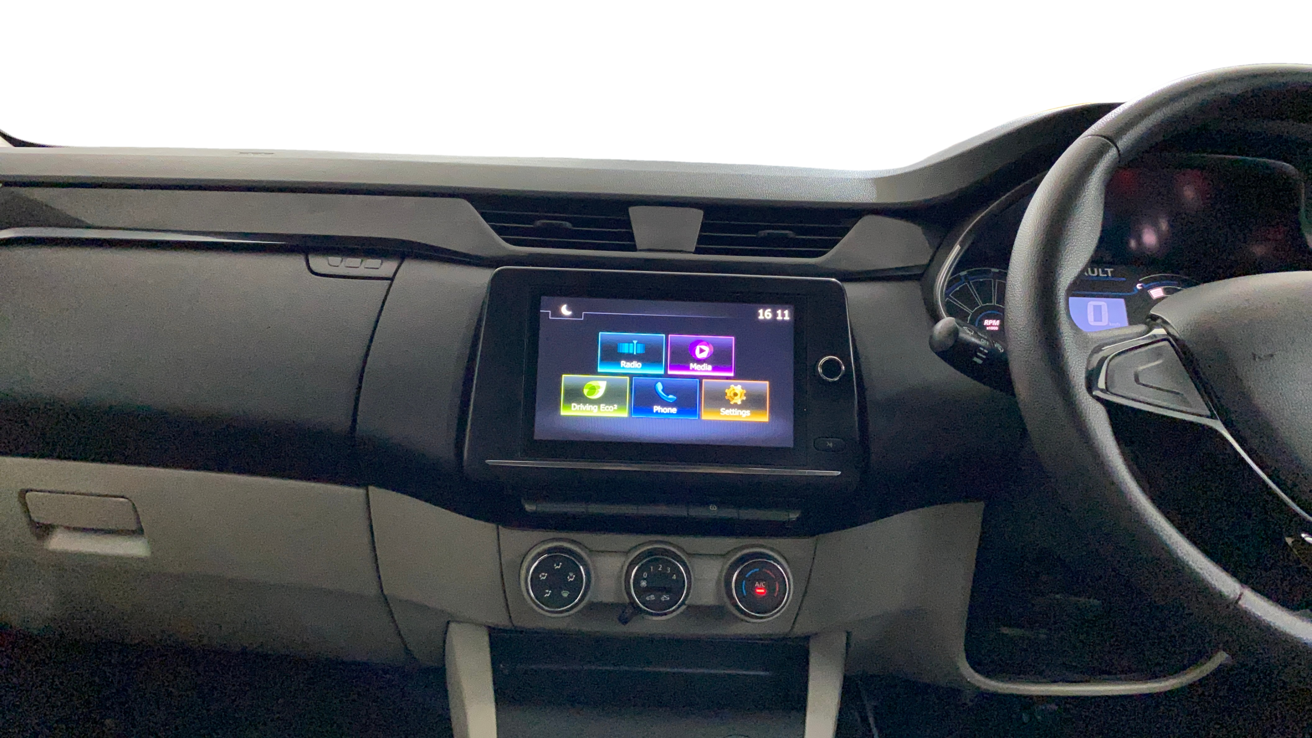 2020 Renault TRIBER RXT, Petrol, Manual, 48,870 km, Air Conditioner