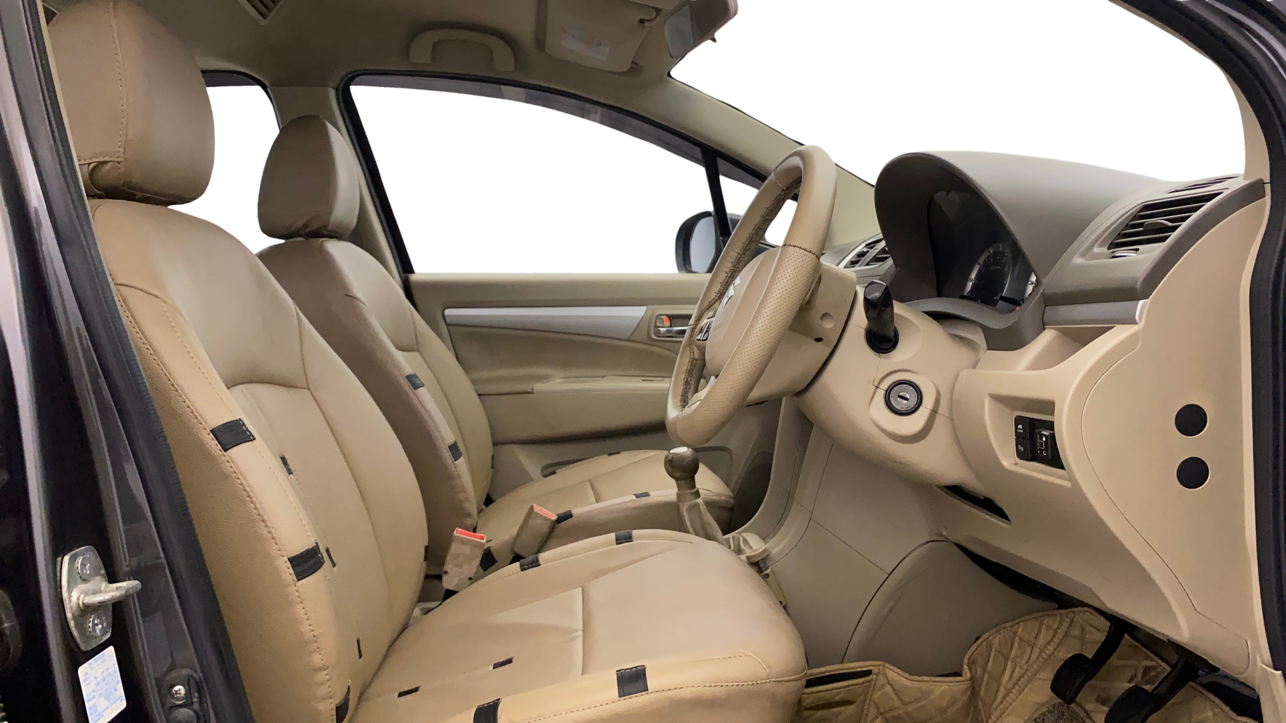 2016 Maruti Ertiga VXI, CNG, Manual, 55,657 km, Right Side Front Door Cabin