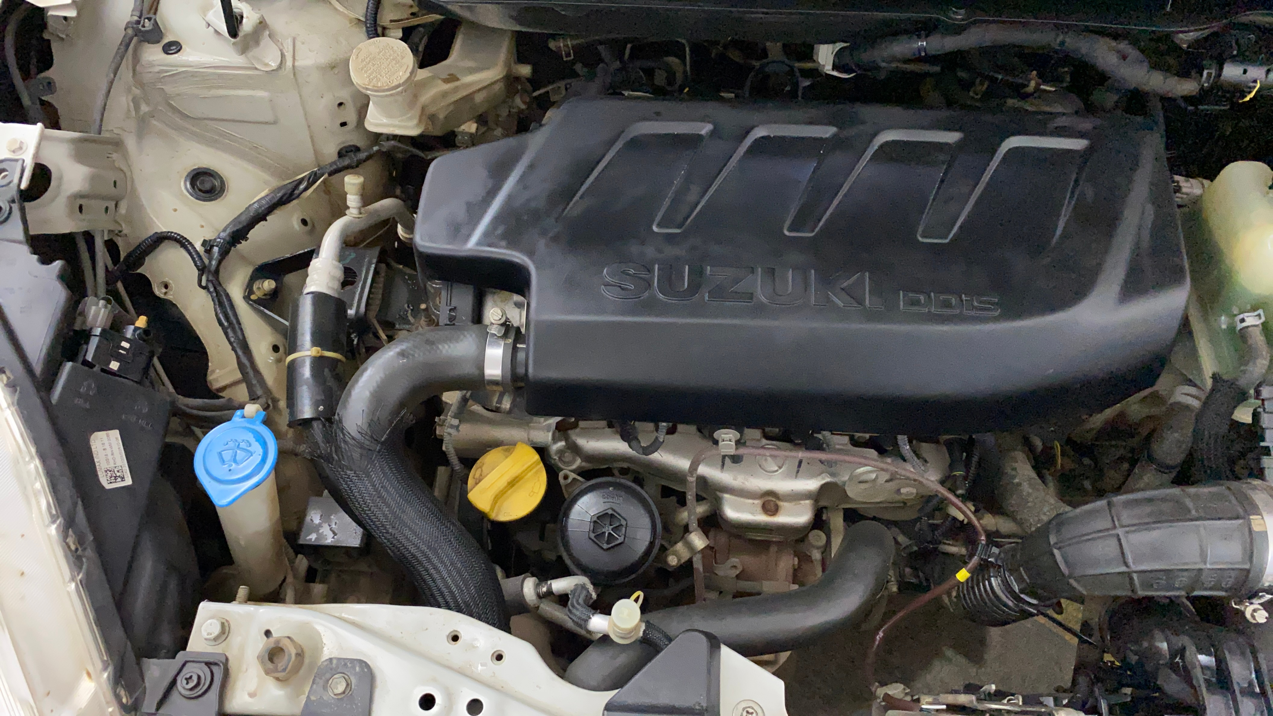 2018 Maruti Swift ZDI AMT, Diesel, Automatic, 1,37,714 km, Engine View - Right