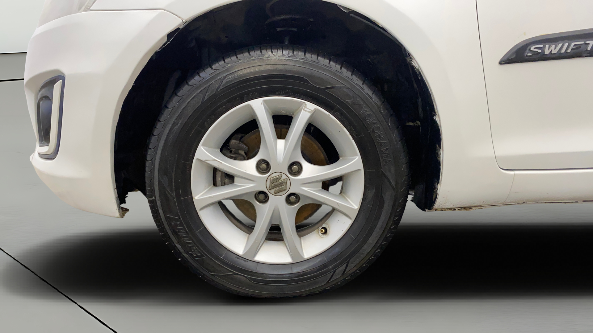 2015 Maruti Swift LXI (O), Petrol, Manual, 38,356 km, Left Front Wheel