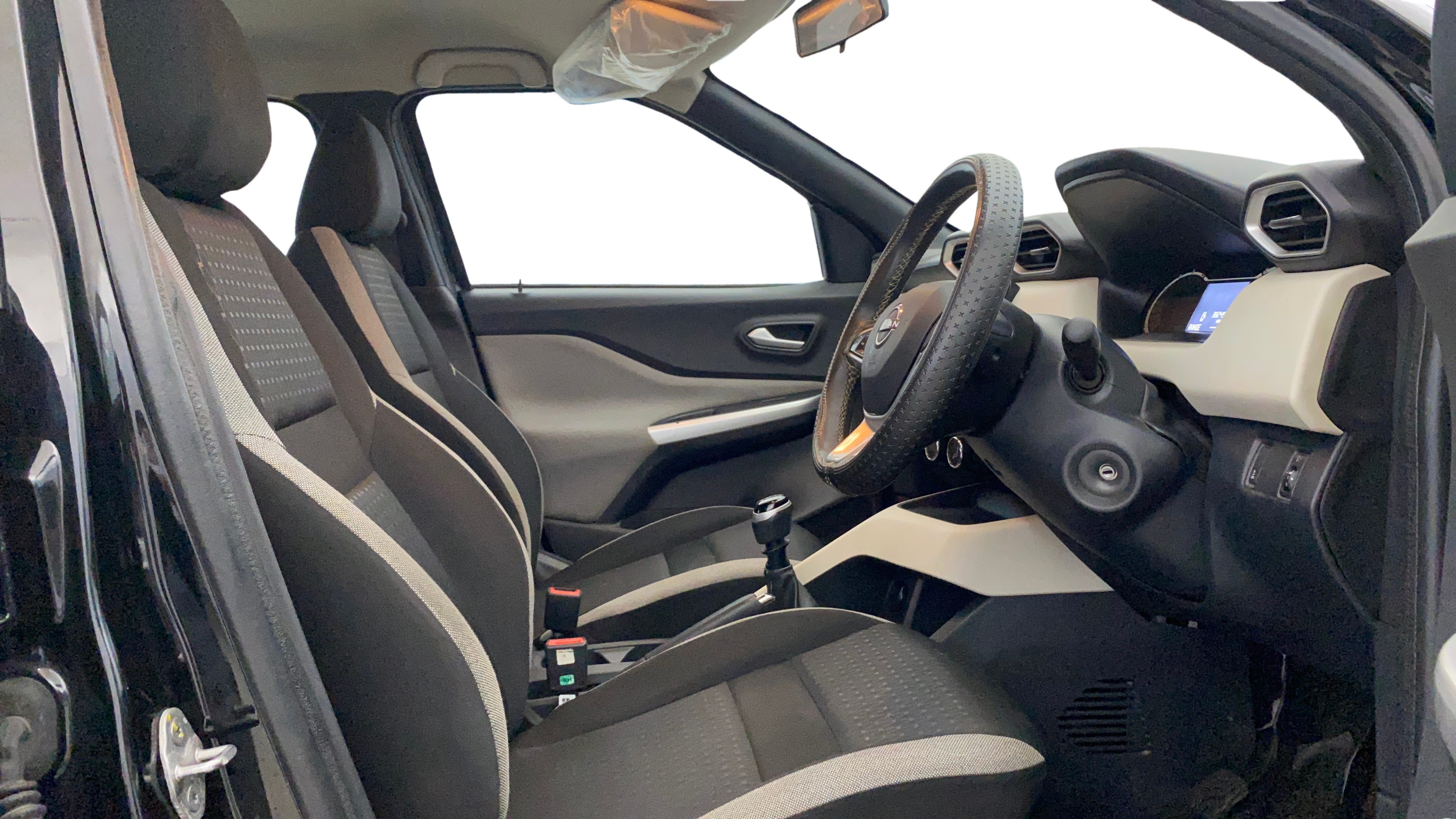 2023 Nissan MAGNITE XL, Petrol, Manual, 38,237 km, Right Side Front Door Cabin