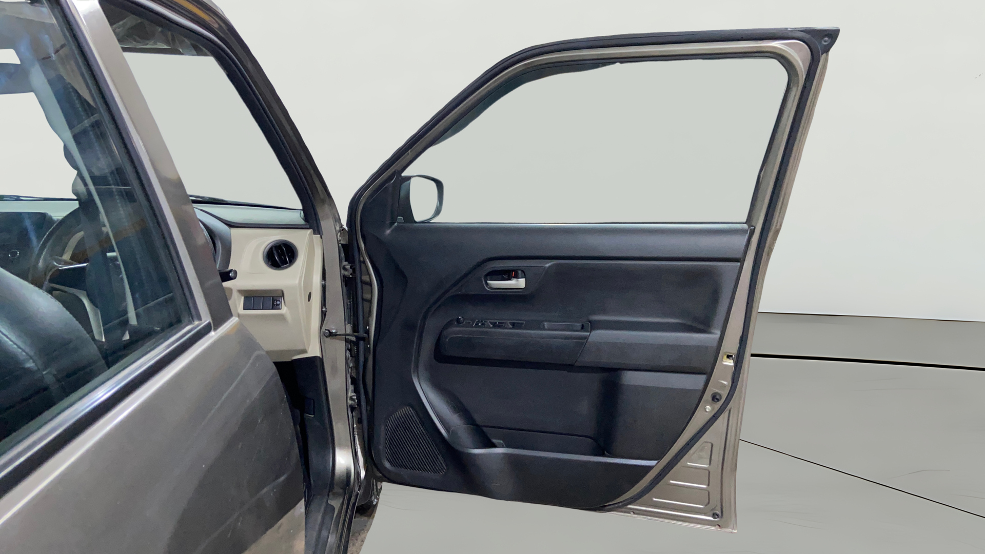 2019 Maruti New Wagon-R VXI (O) 1.0, Petrol, Manual, 63,640 km, RHS Front Door