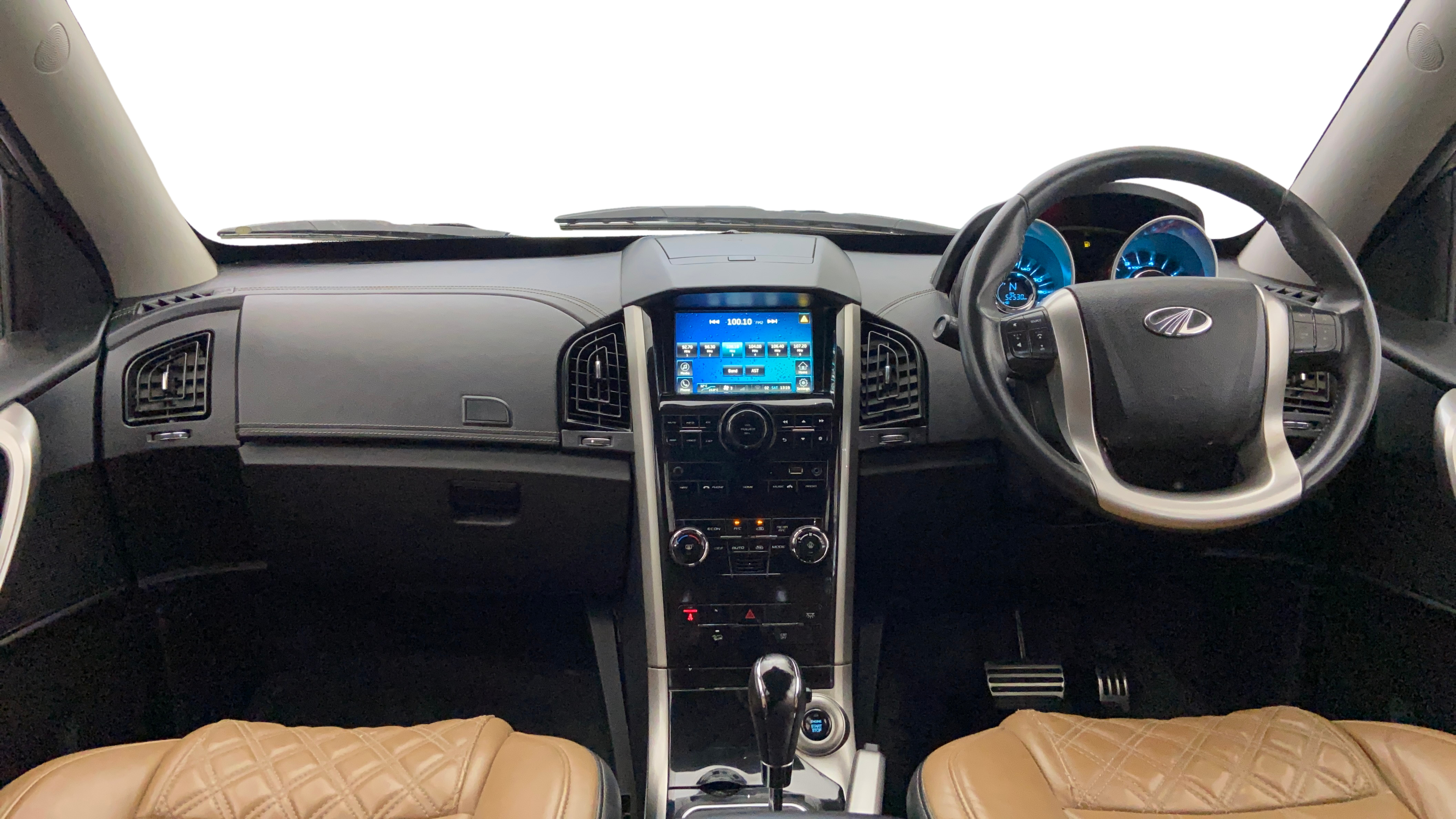 2019 Mahindra XUV500 W11 AT, Diesel, Automatic, 52,522 km, Dashboard