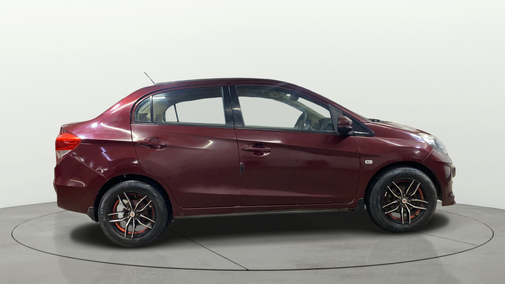 2015 Honda Amaze 1.2L I-VTEC S, Petrol, Manual, 74,038 km, Right Side View