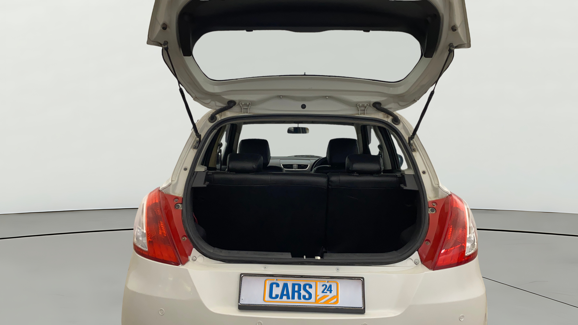 2015 Maruti Swift LXI (O), Petrol, Manual, 38,356 km, Boot Open Zoomed View