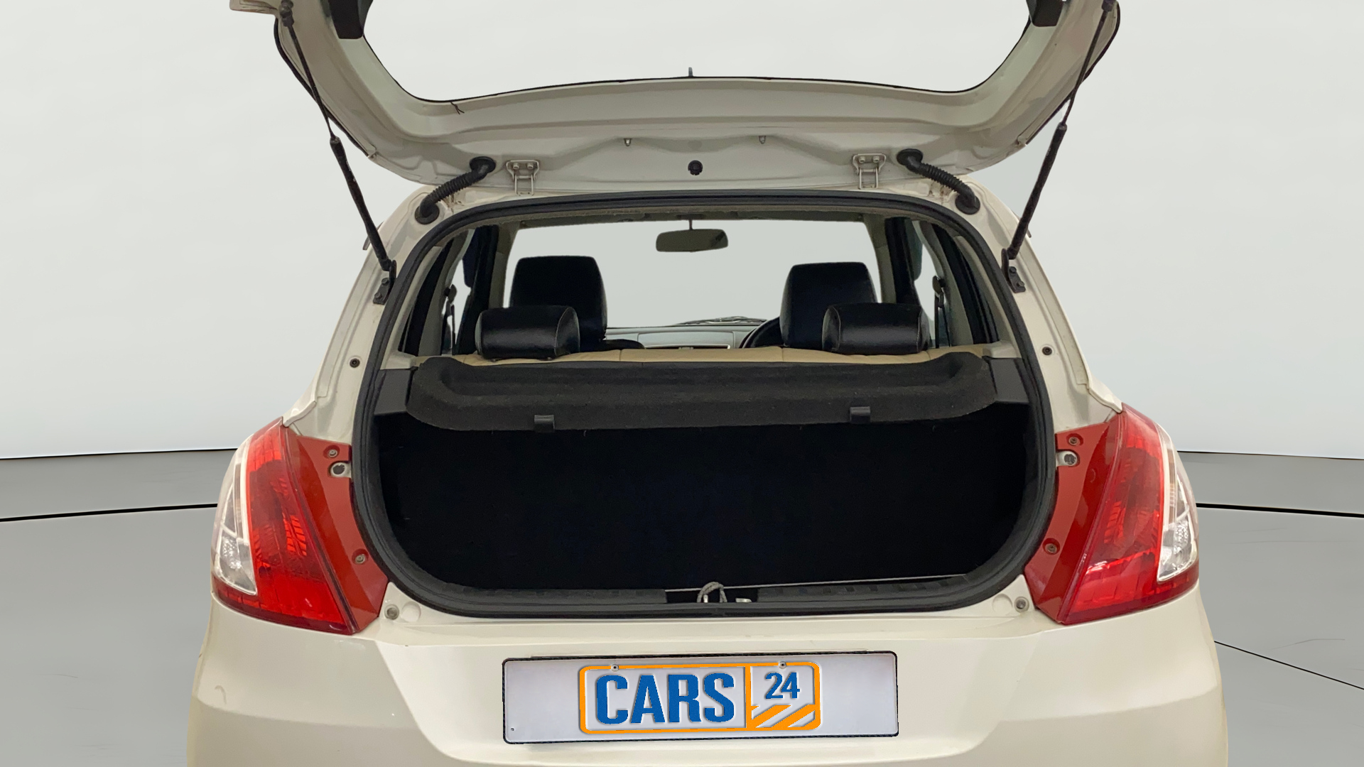 2013 Maruti Swift VXI, Petrol, Manual, 51,880 km, Boot Door Open