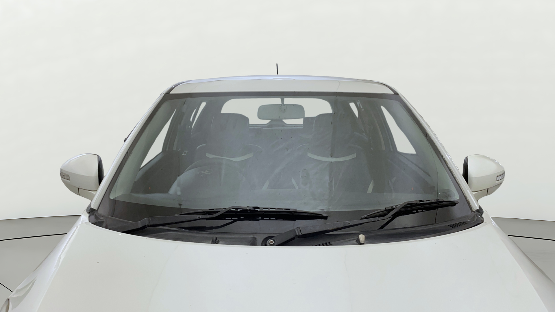 2015 Maruti Swift LXI (O), Petrol, Manual, 38,356 km, Front Windshield