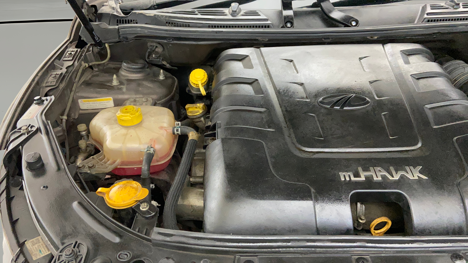 2019 Mahindra XUV500 W11 AT, Diesel, Automatic, 52,522 km, Engine View - Right