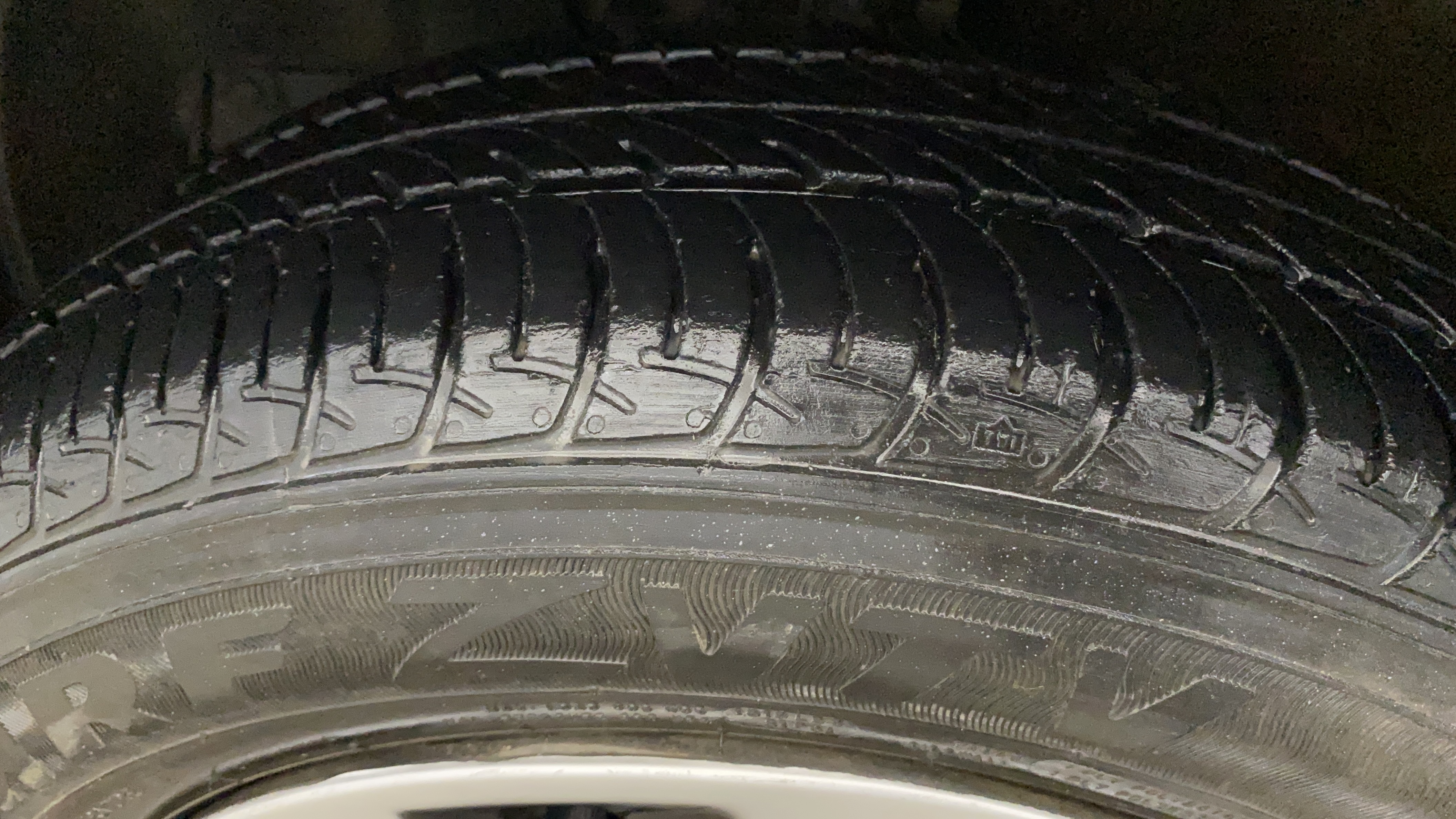 2021 Maruti New Wagon-R VXI 1.0, Petrol, Manual, 15,949 km, Left Front Tyre Tread