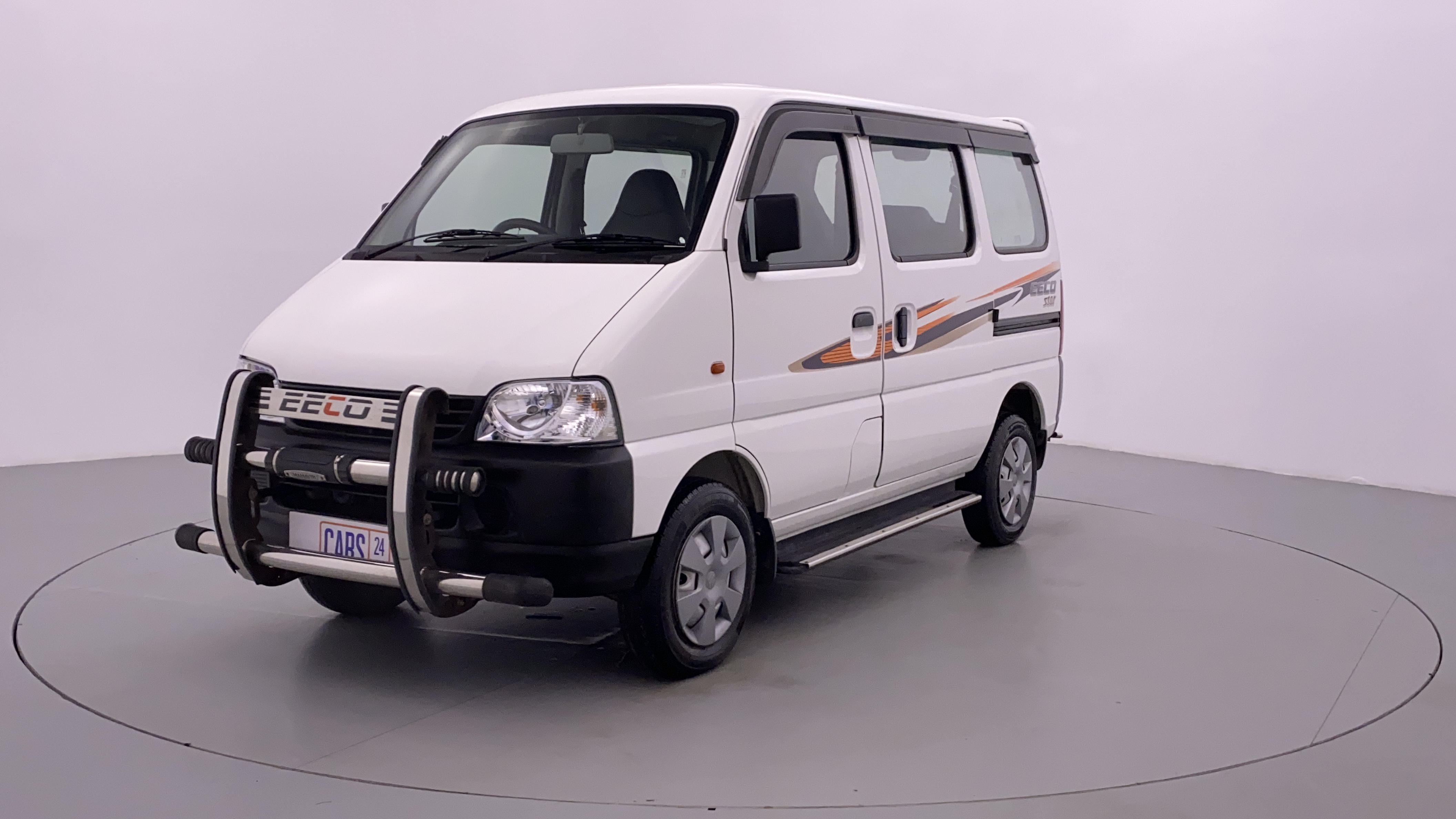 2018 Maruti Eeco 5 STR WITH AC PLUSHTR, Petrol, Manual, 18,005 km, Left Front Diagonal (45- Degree) View