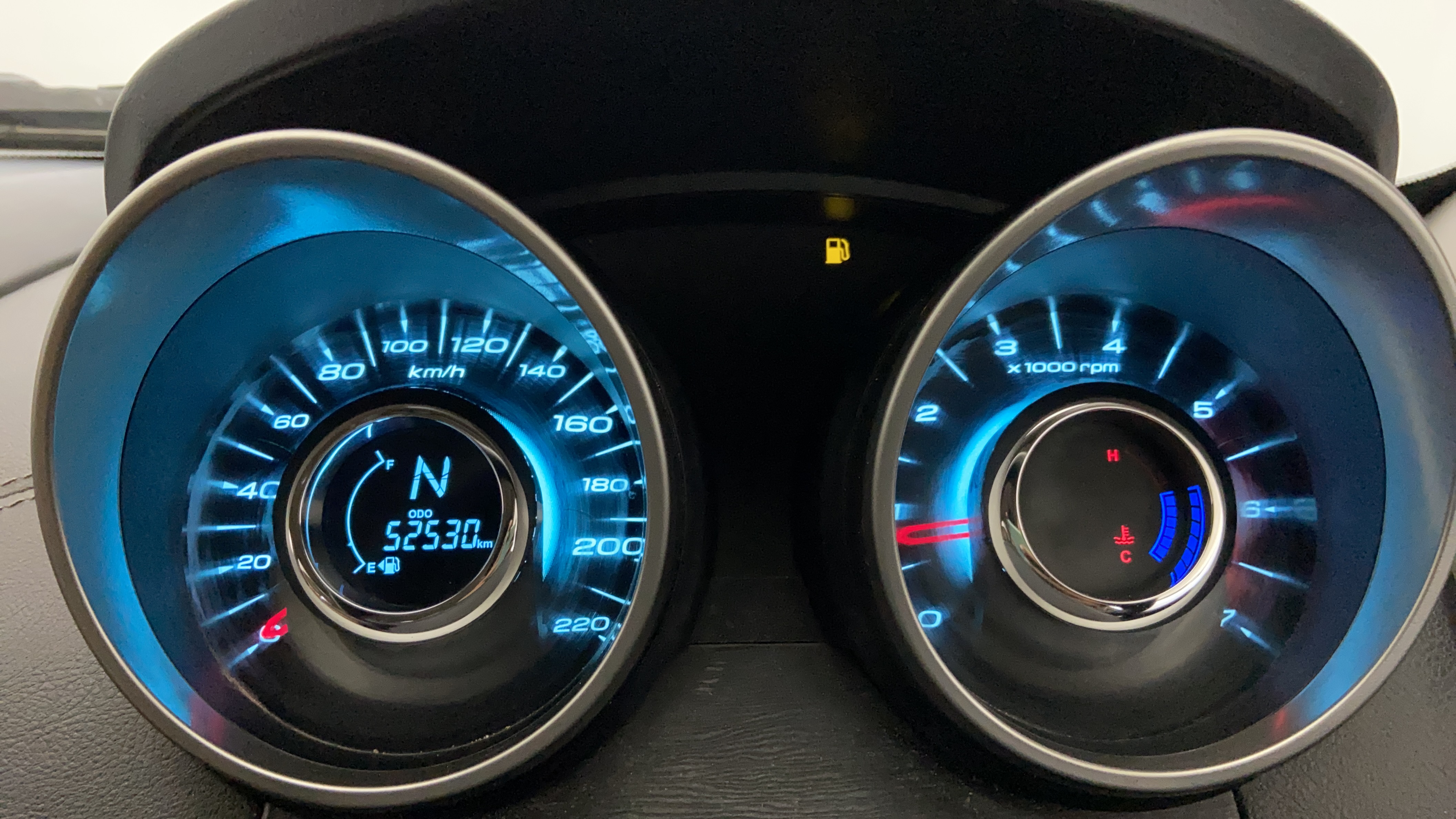 2019 Mahindra XUV500 W11 AT, Diesel, Automatic, 52,522 km, Odometer Image