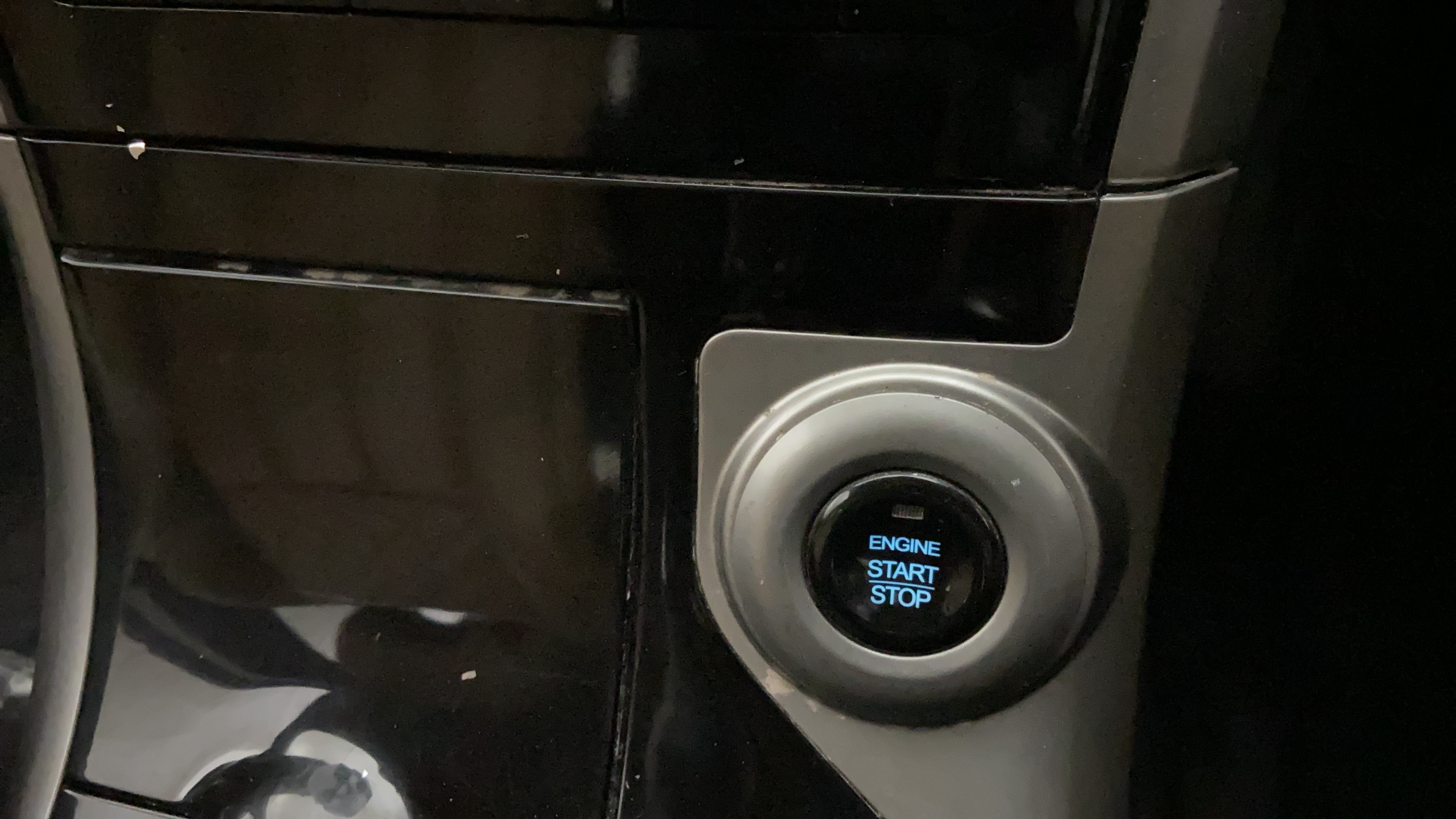 2019 Mahindra XUV500 W11 AT, Diesel, Automatic, 52,522 km, Keyless Start/ Stop Button