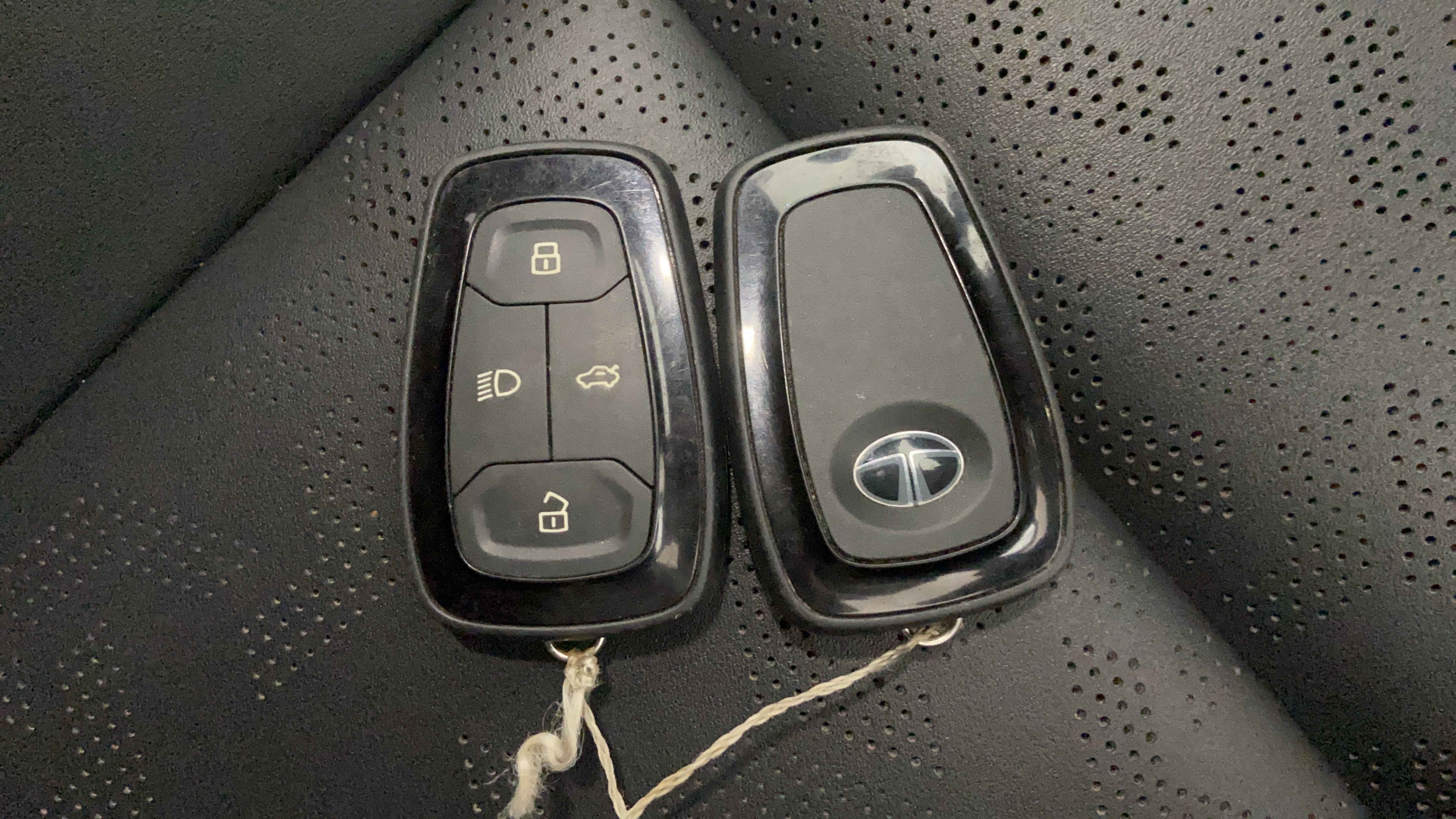 2023 Tata ALTROZ XZA PLUS, Petrol, Automatic, 16,016 km, Key Close Up